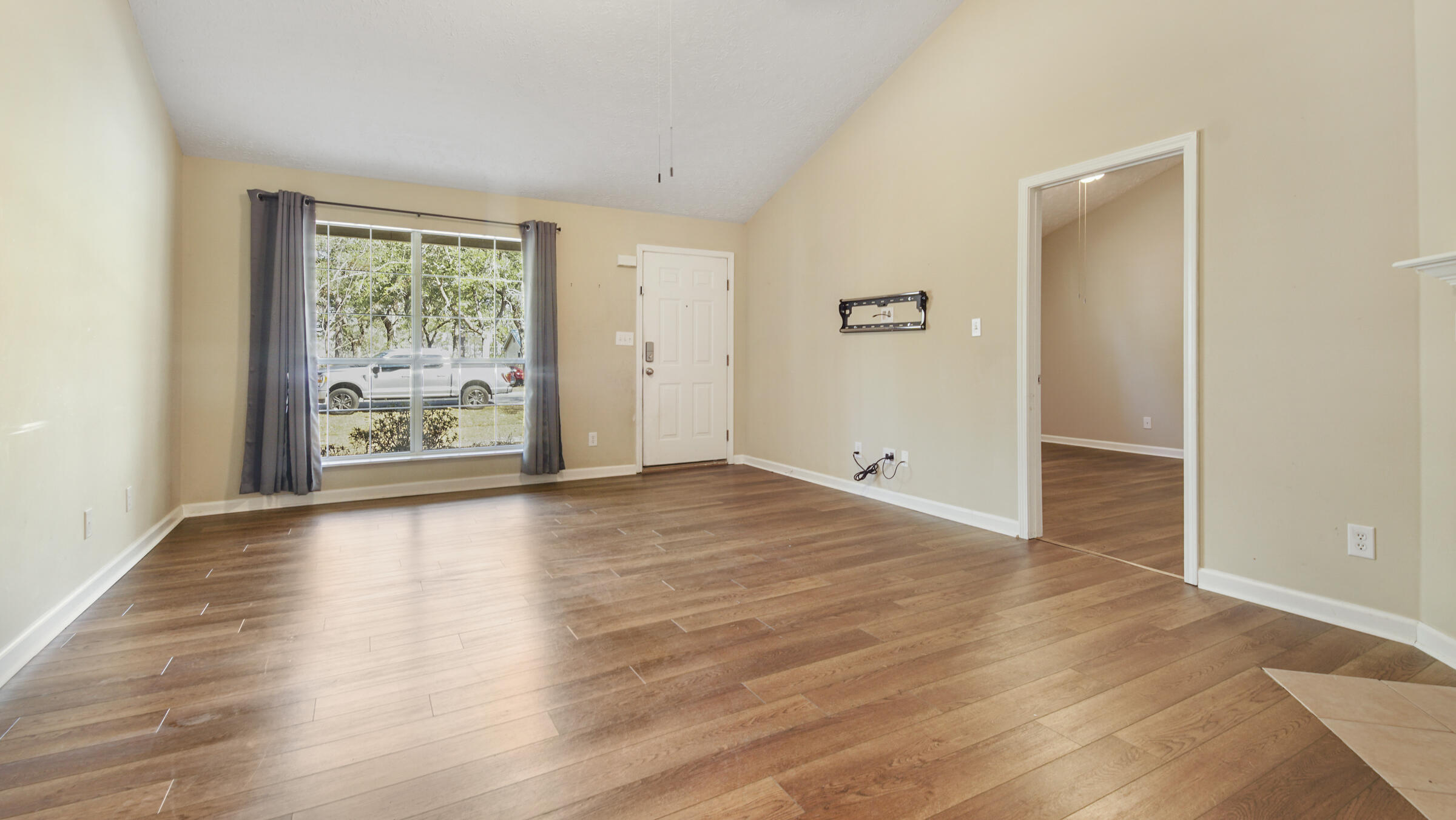 BAY GROVE - Residential