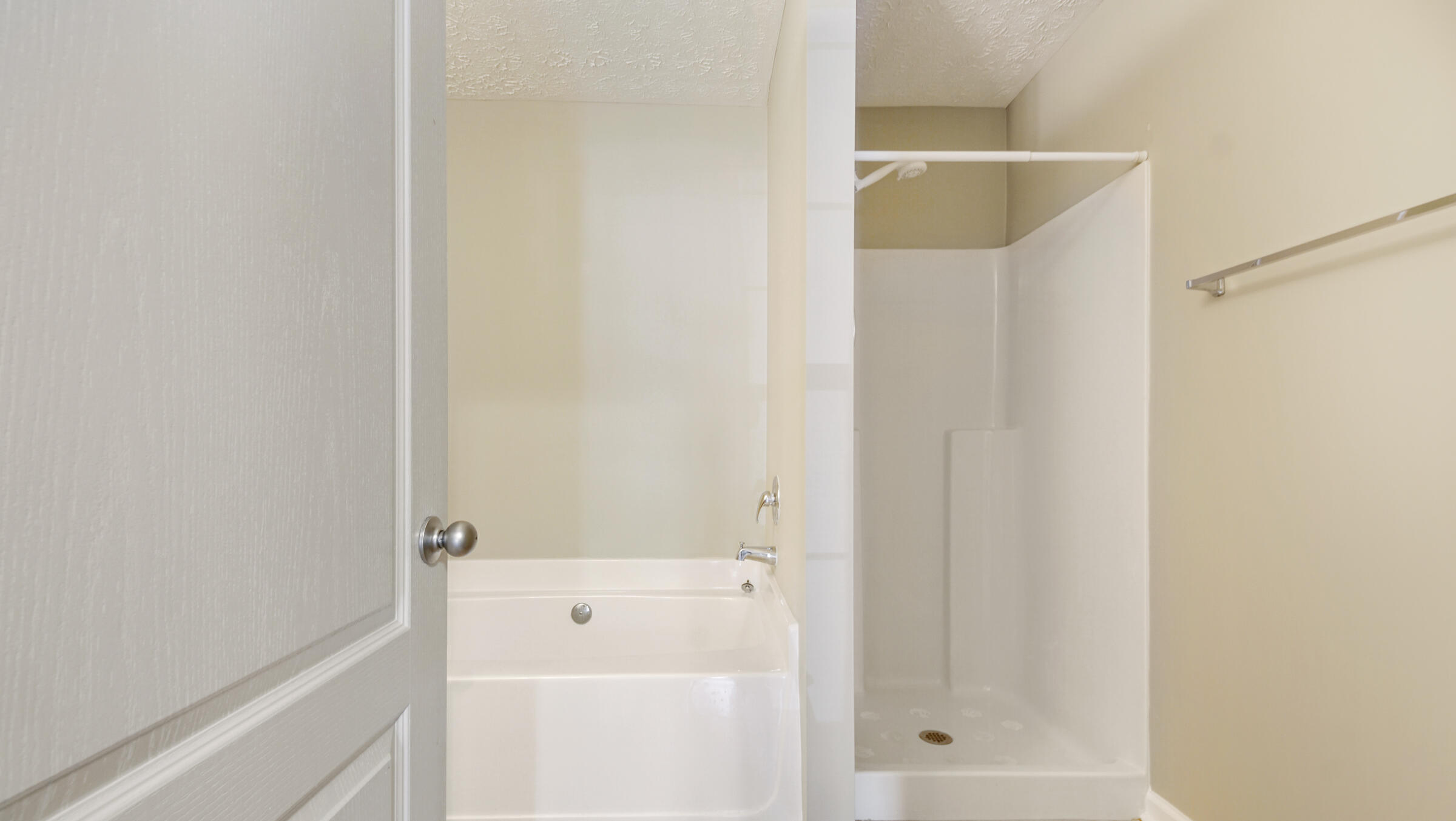 BAY GROVE - Residential