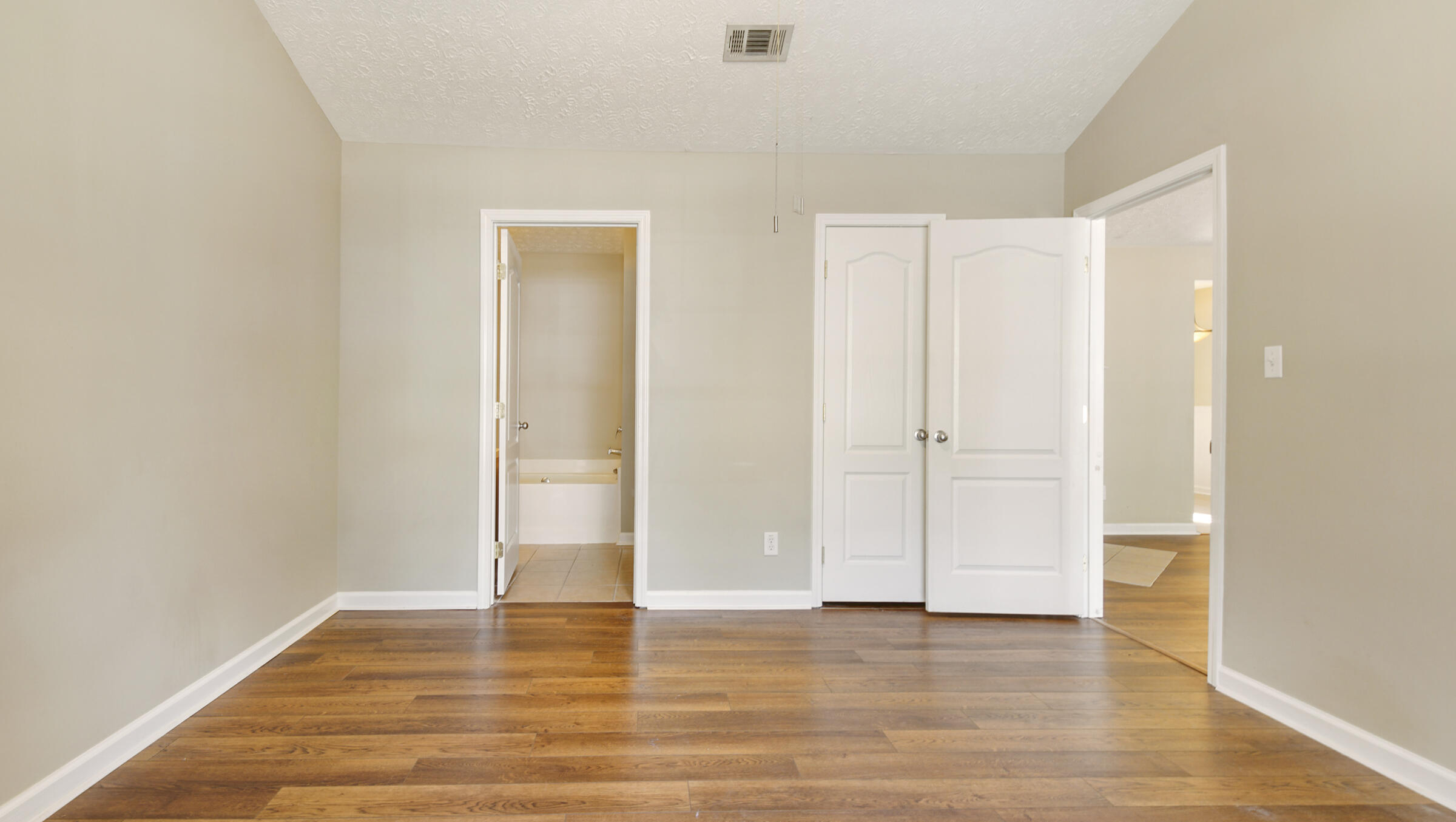 BAY GROVE - Residential