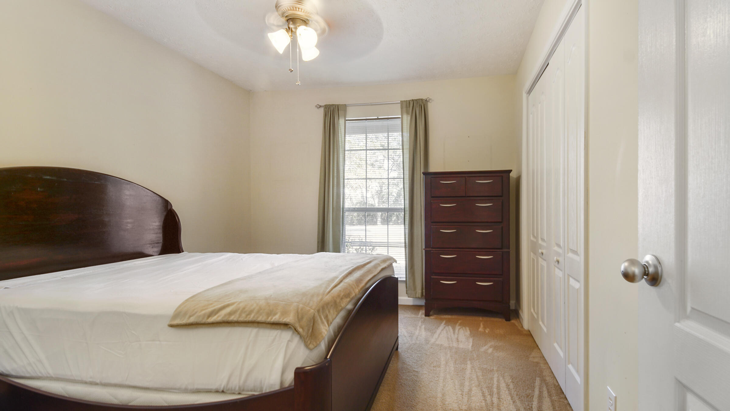 BAY GROVE - Residential