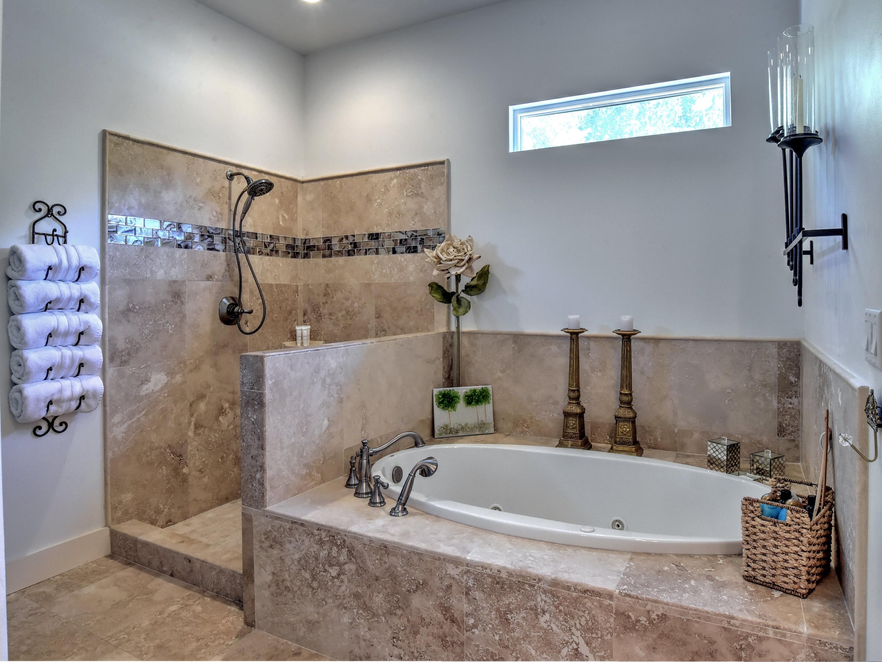 BAYOU WOODS - Residential