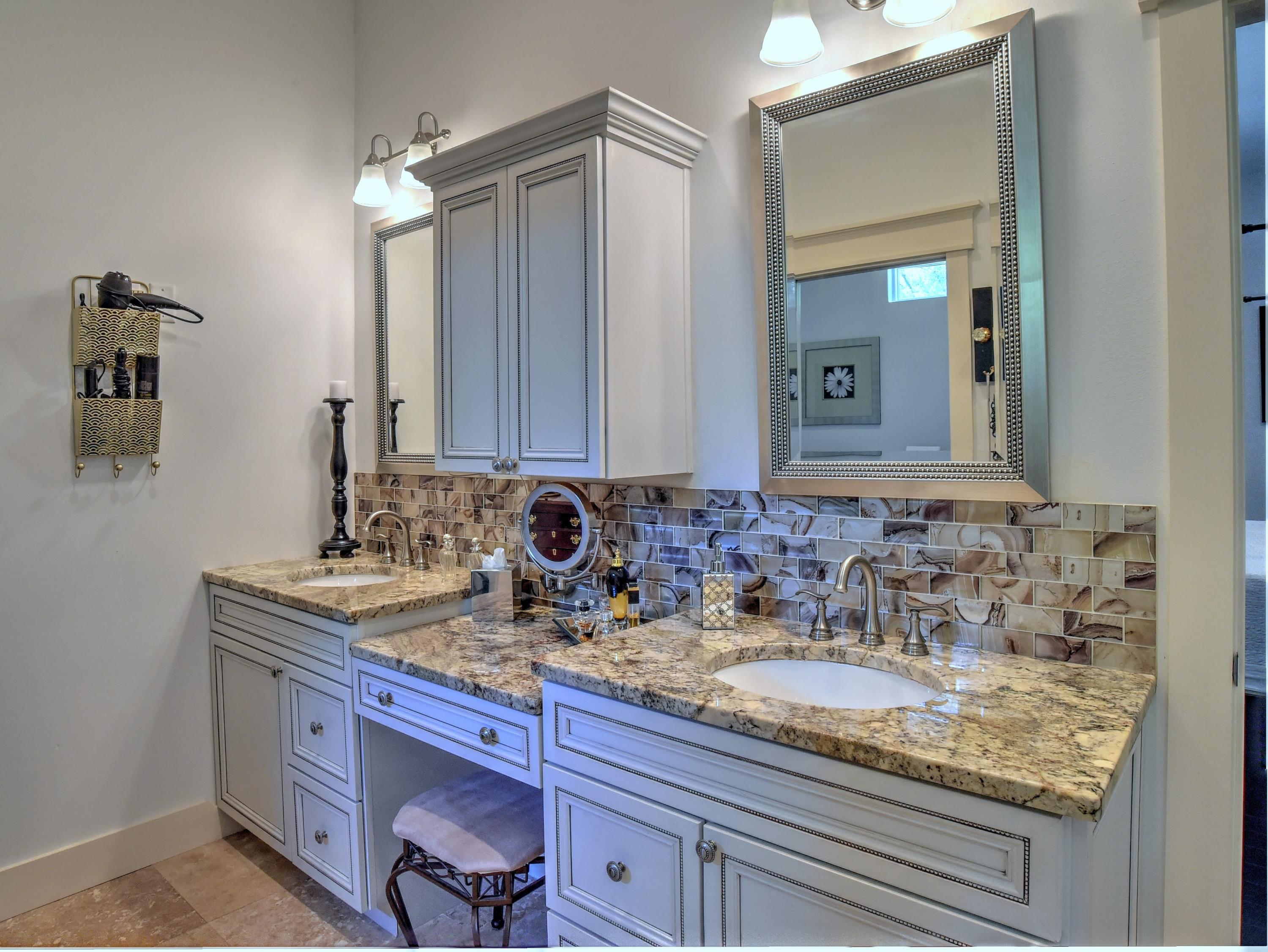 BAYOU WOODS - Residential