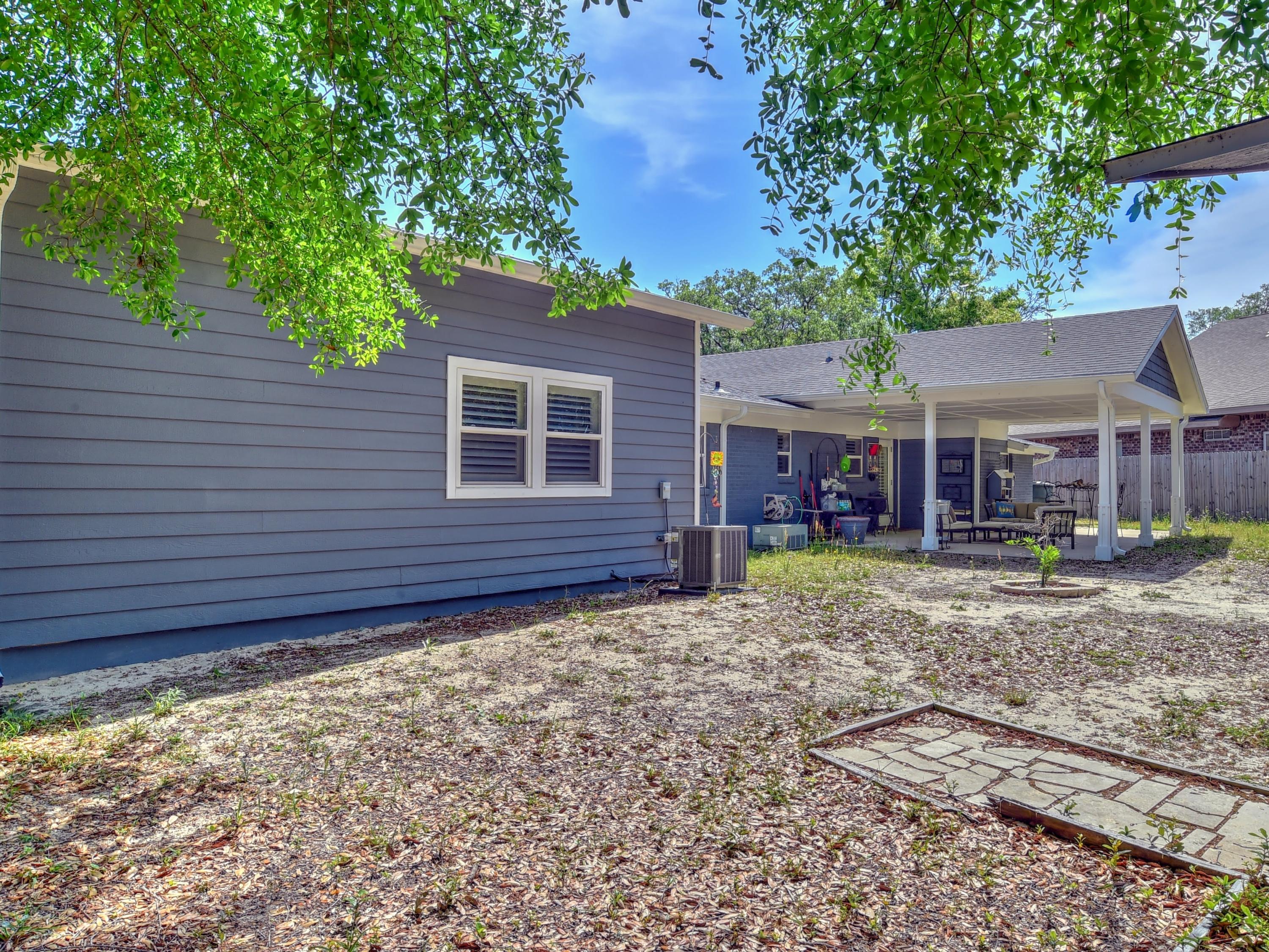 BAYOU WOODS - Residential