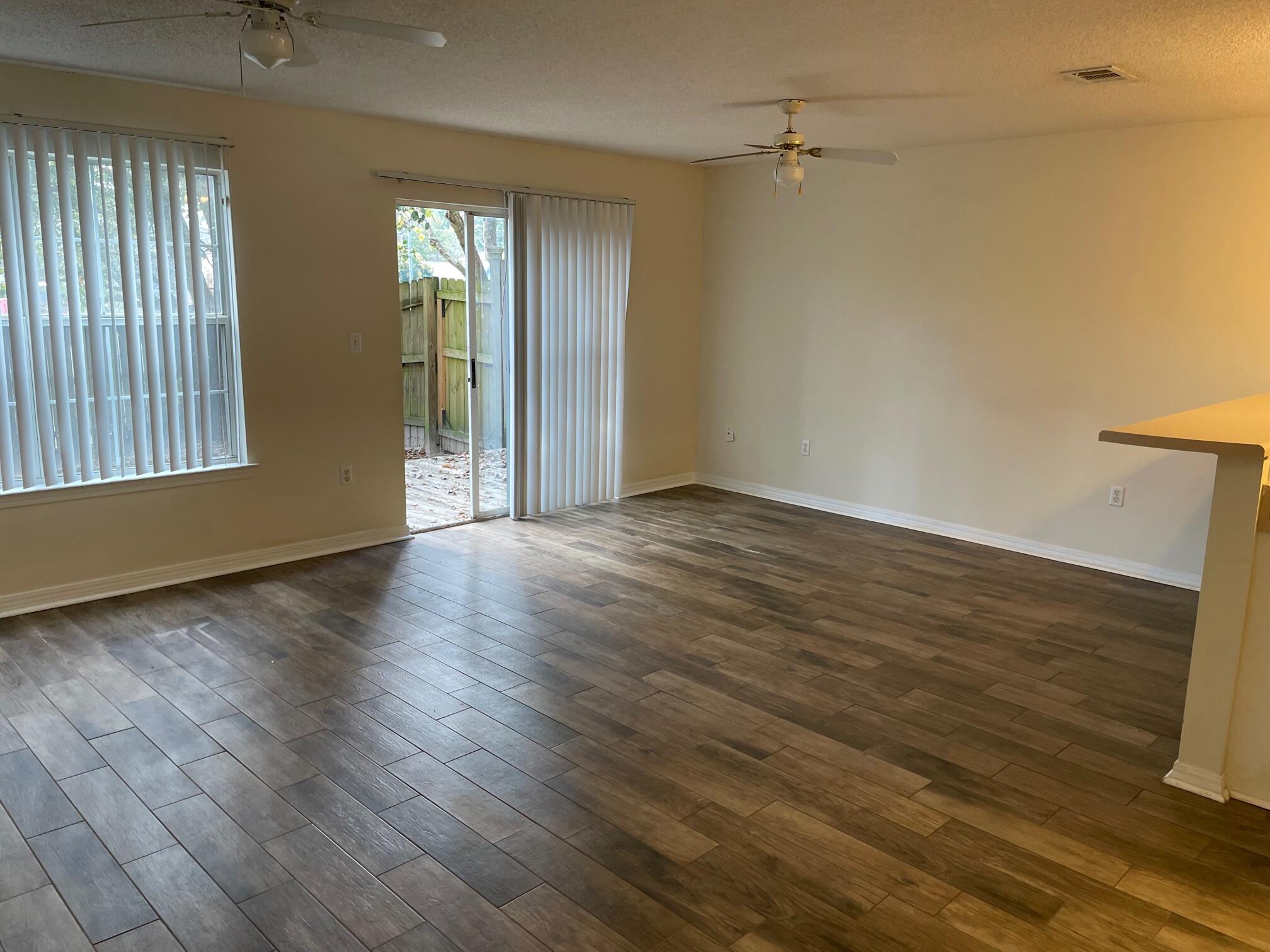 DOMENICAS COVE T/H - Residential