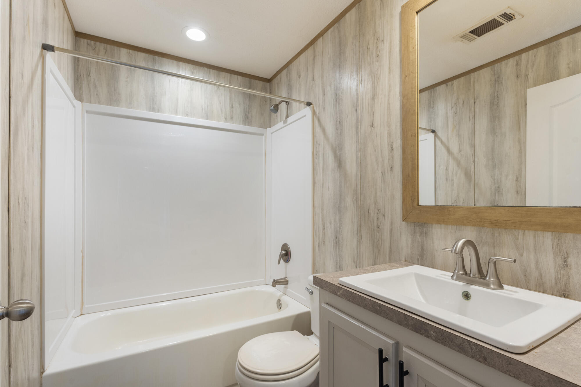 NO RECORDED SUBDIVISION - Residential