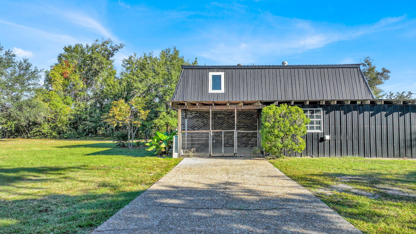 NO RECORDED SUBDIVISION - Residential