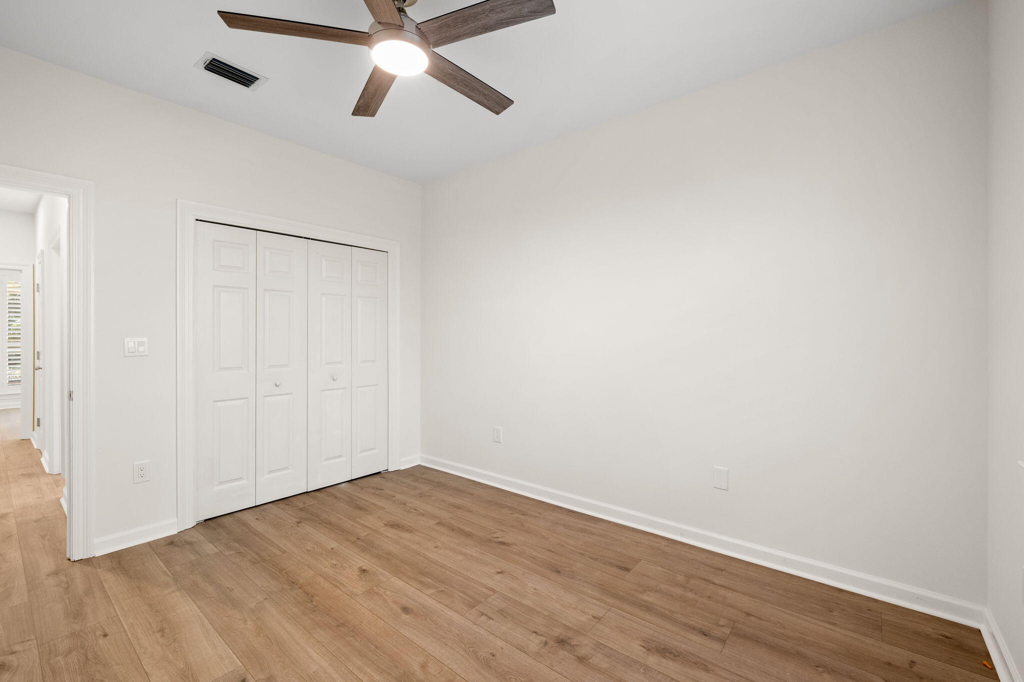 ESCADA - Residential Lease