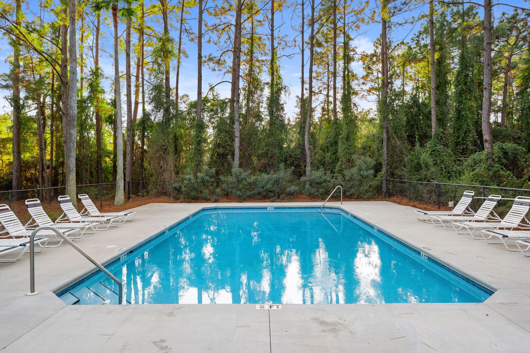 ESCADA - Residential Lease