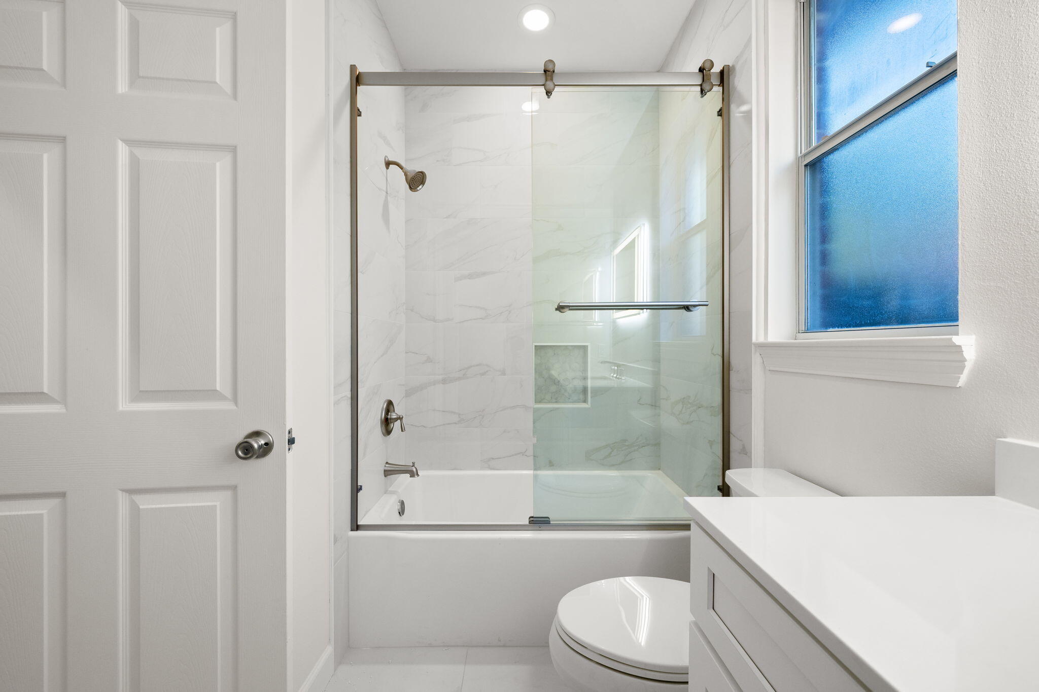 ESCADA - Residential Lease