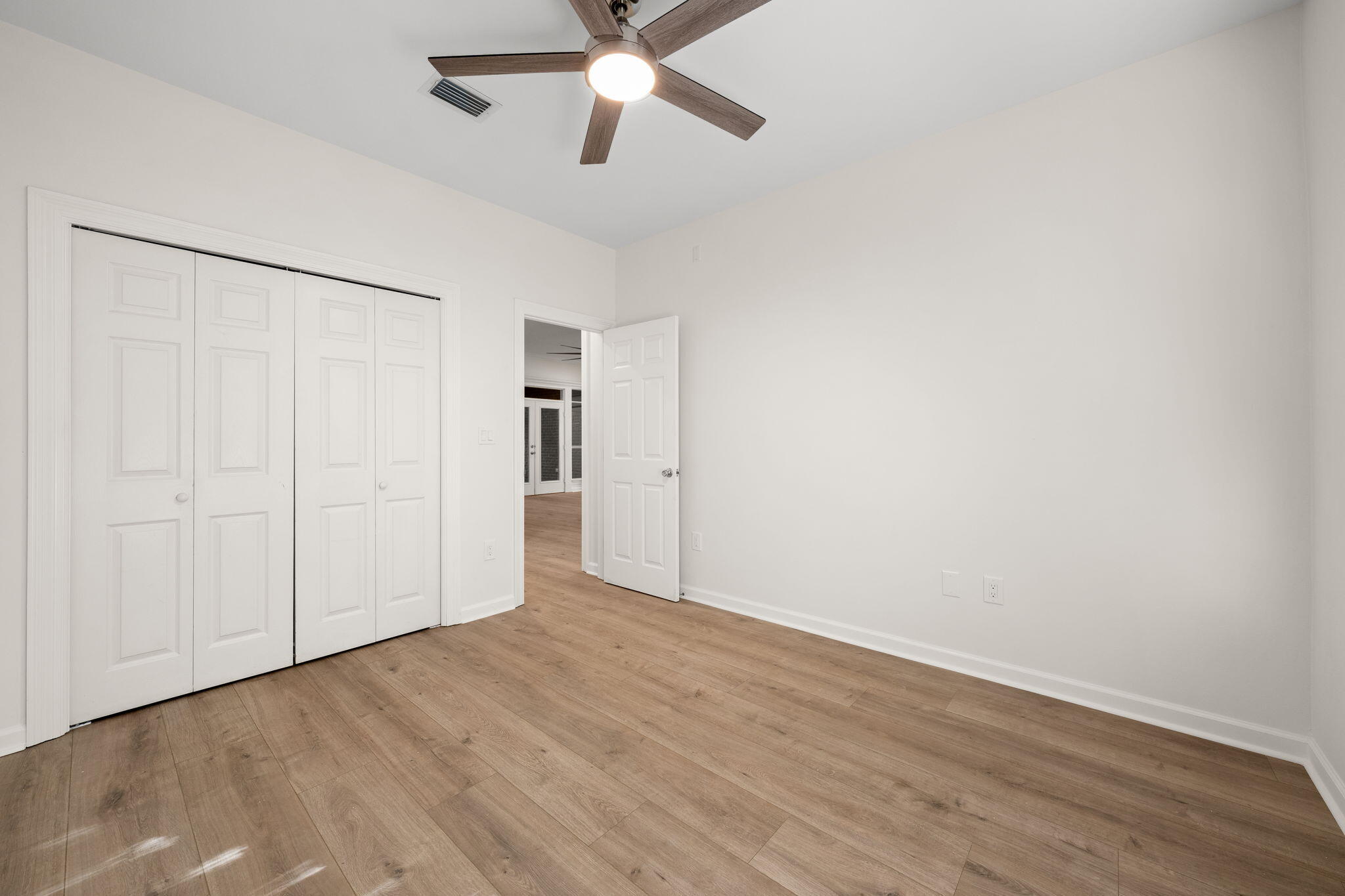 ESCADA - Residential Lease