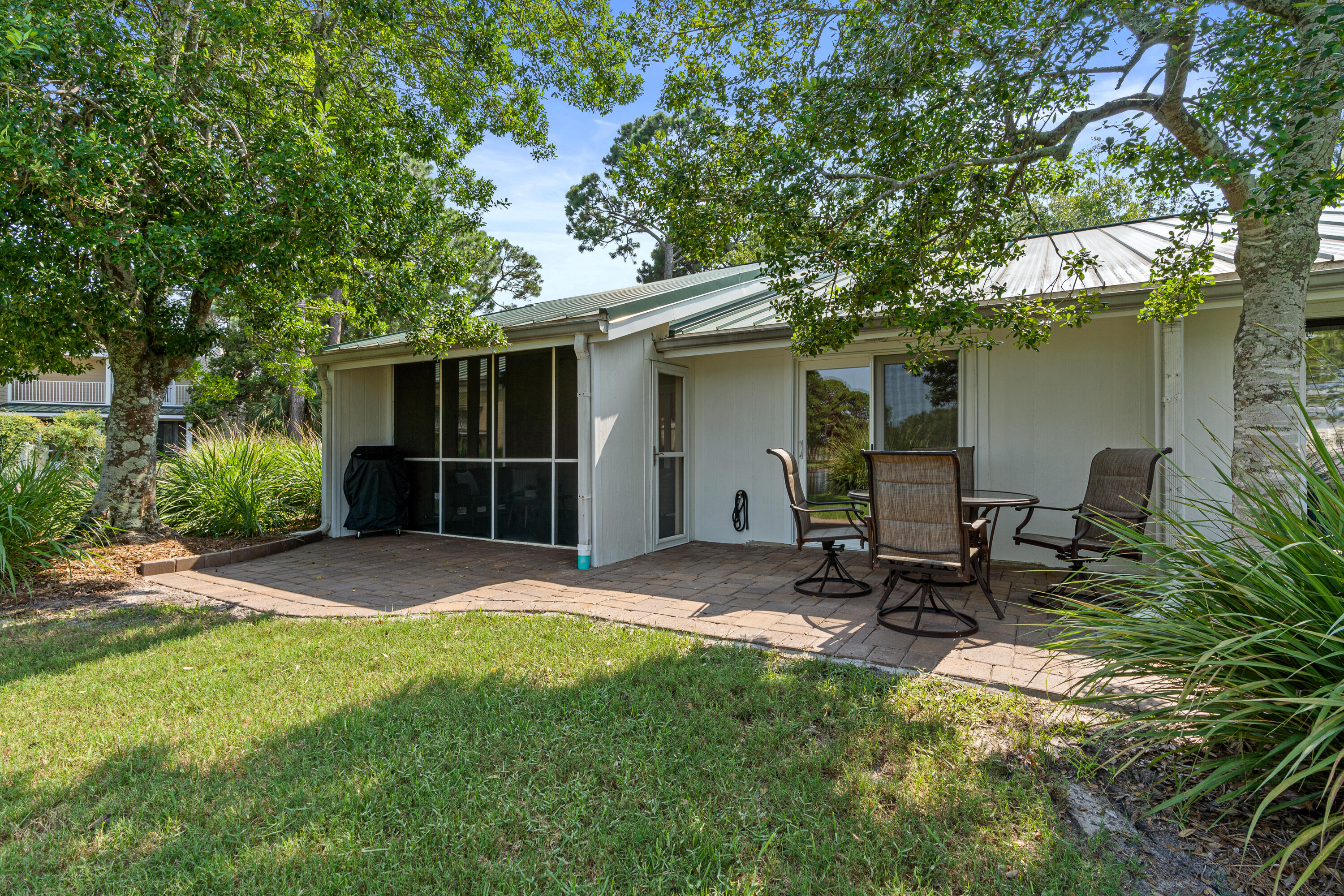 BAYOU VILLAGE CONDO PH 2 - Residential