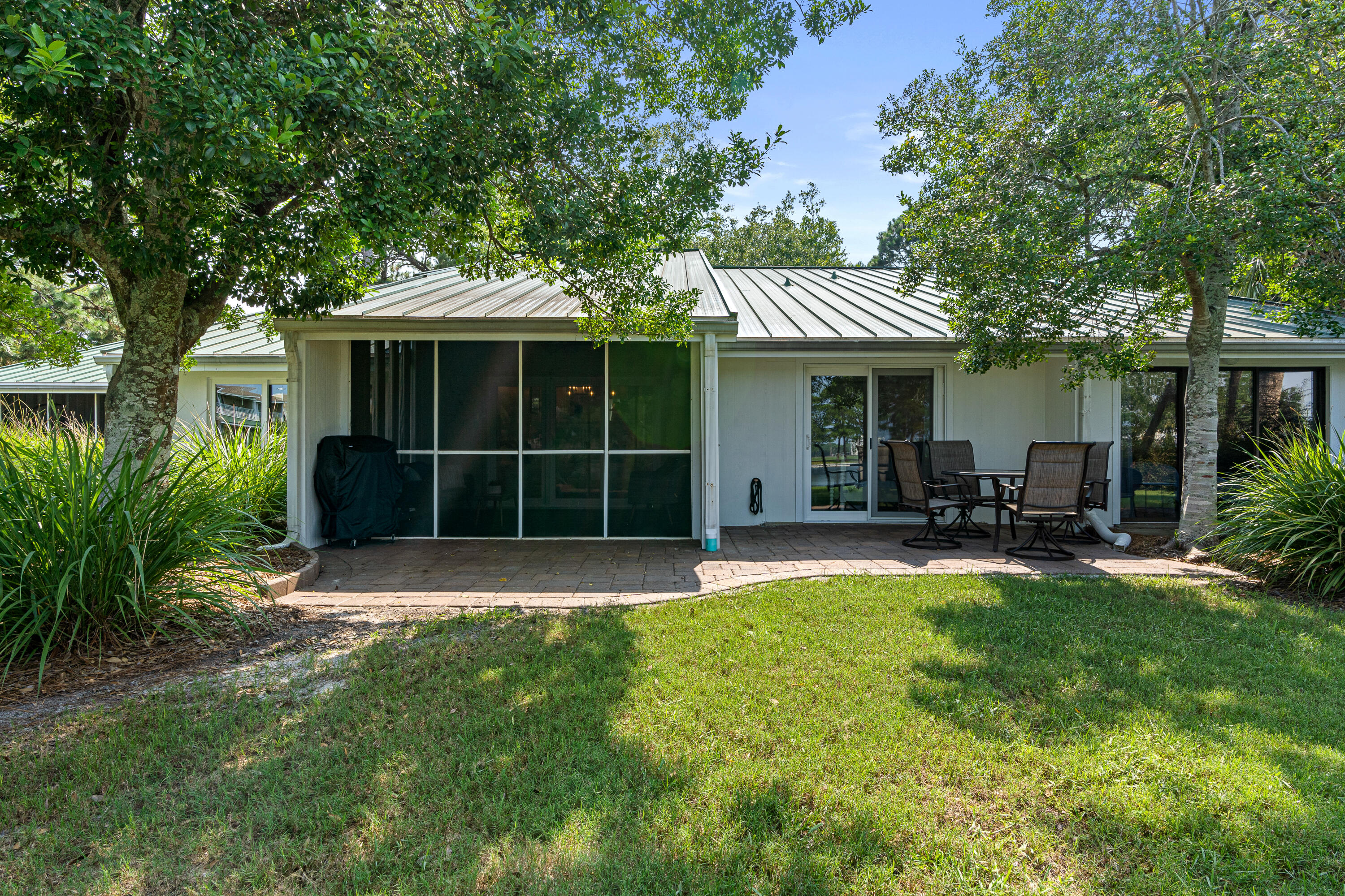 BAYOU VILLAGE CONDO PH 2 - Residential