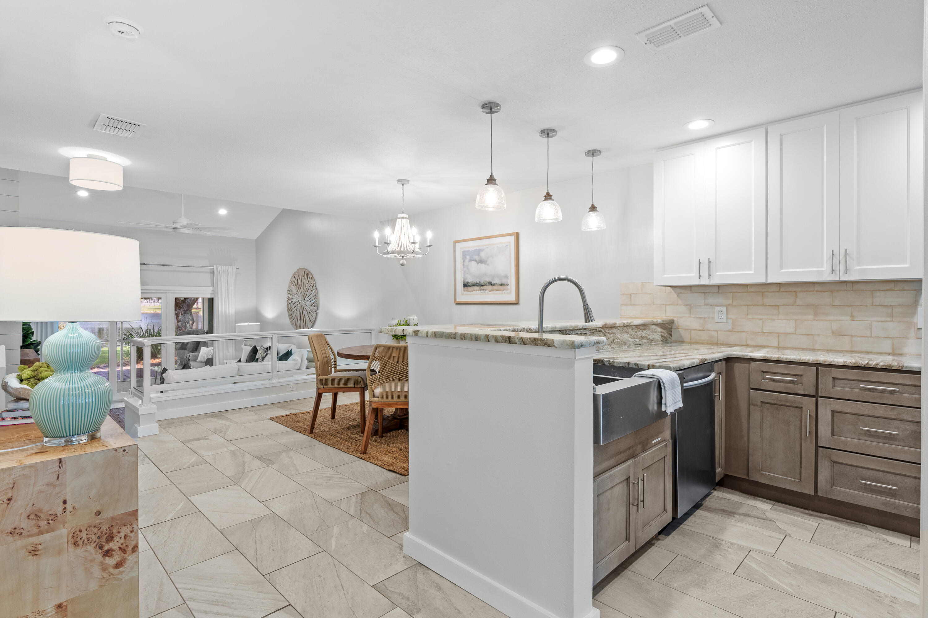 BAYOU VILLAGE CONDO PH 2 - Residential