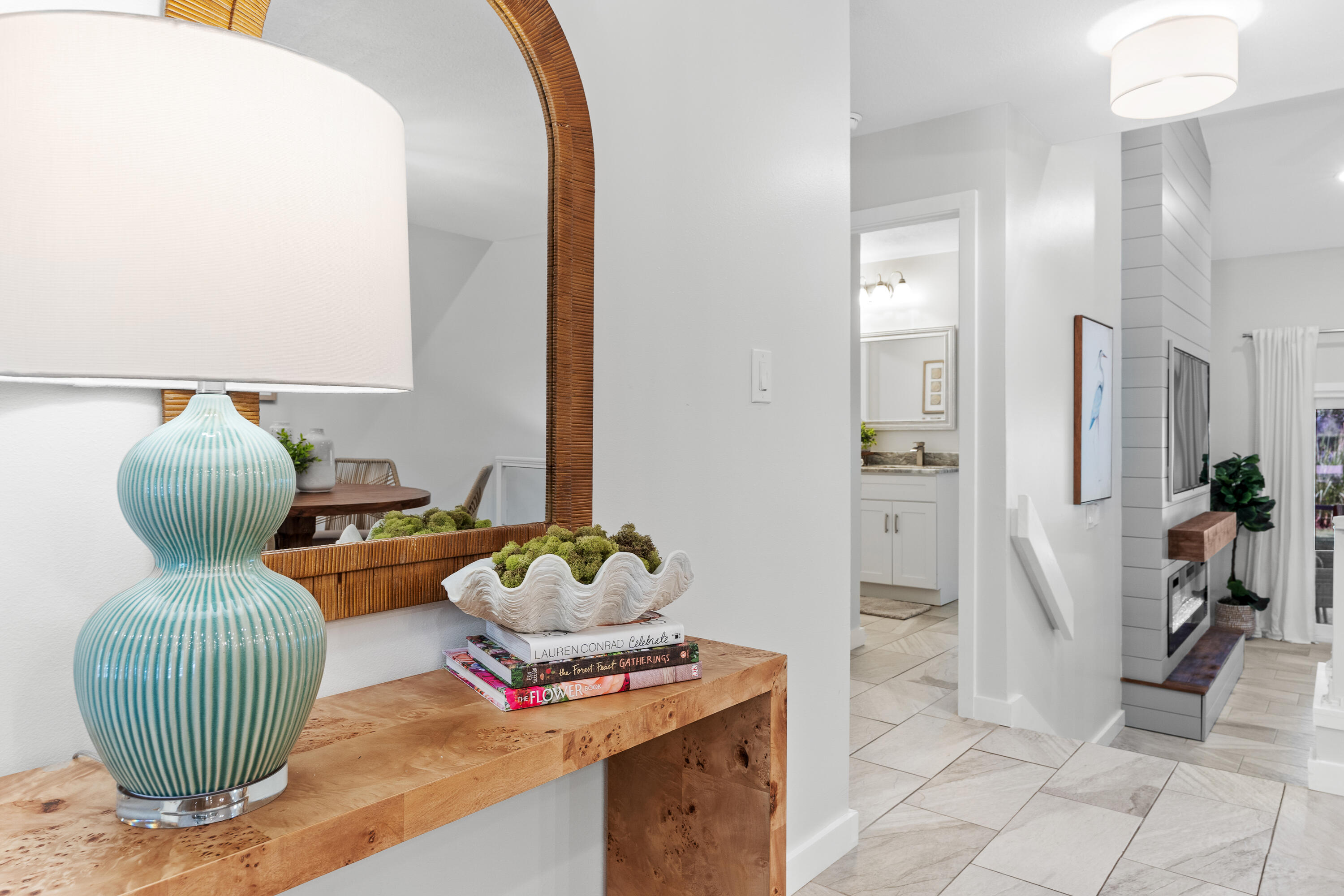 BAYOU VILLAGE CONDO PH 2 - Residential