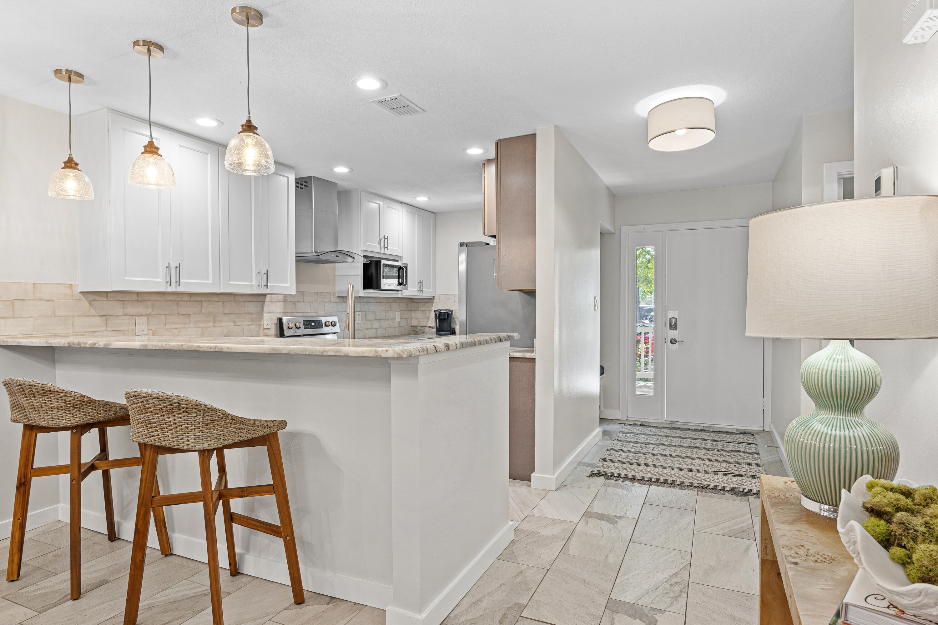 BAYOU VILLAGE CONDO PH 2 - Residential