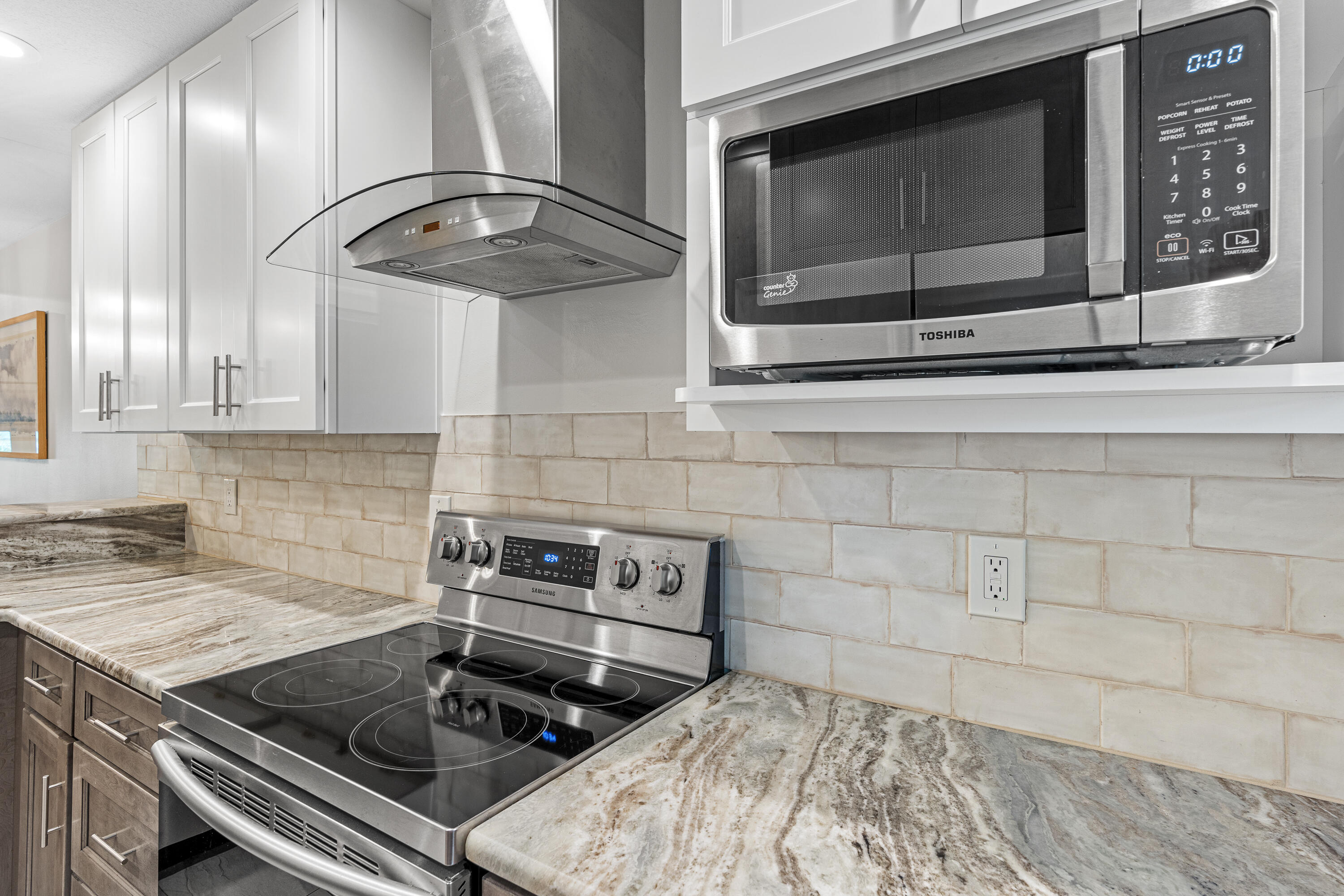 BAYOU VILLAGE CONDO PH 2 - Residential