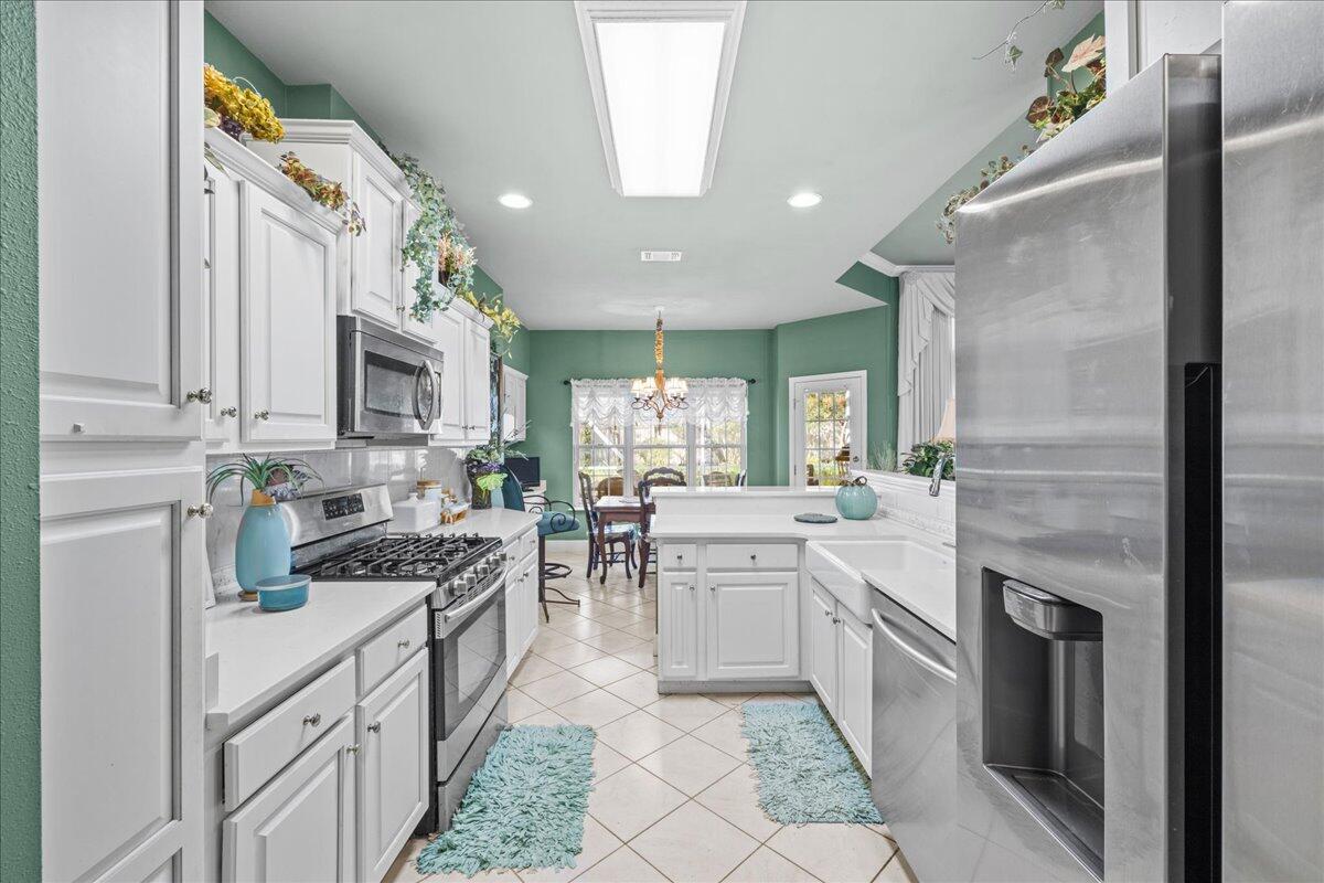 ROCKY,LAKEWAY,FAIRWY - Residential