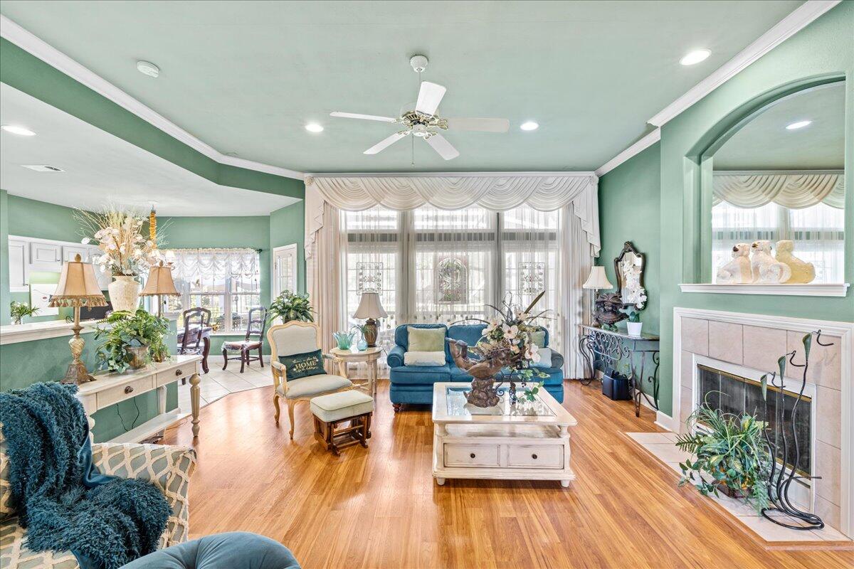 ROCKY,LAKEWAY,FAIRWY - Residential