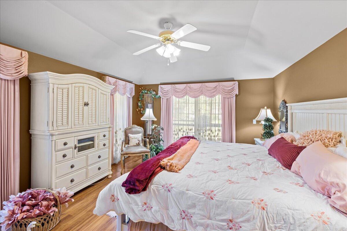 ROCKY,LAKEWAY,FAIRWY - Residential