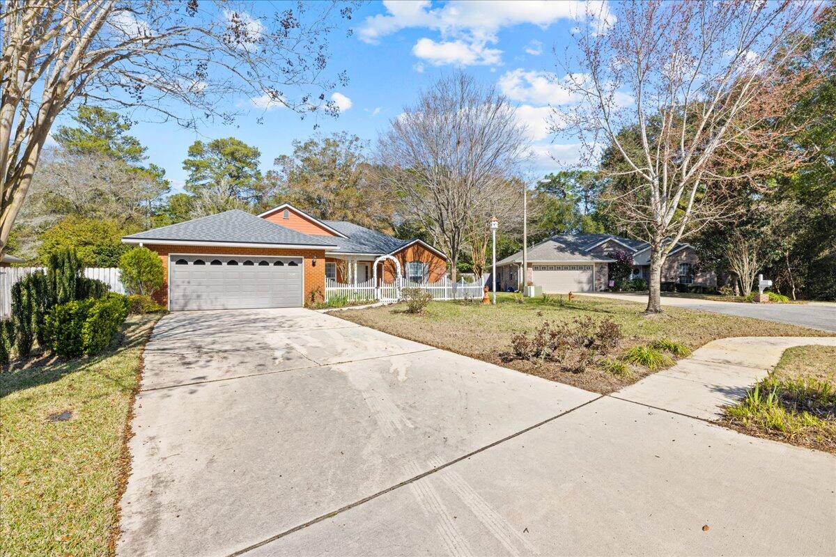 ROCKY,LAKEWAY,FAIRWY - Residential