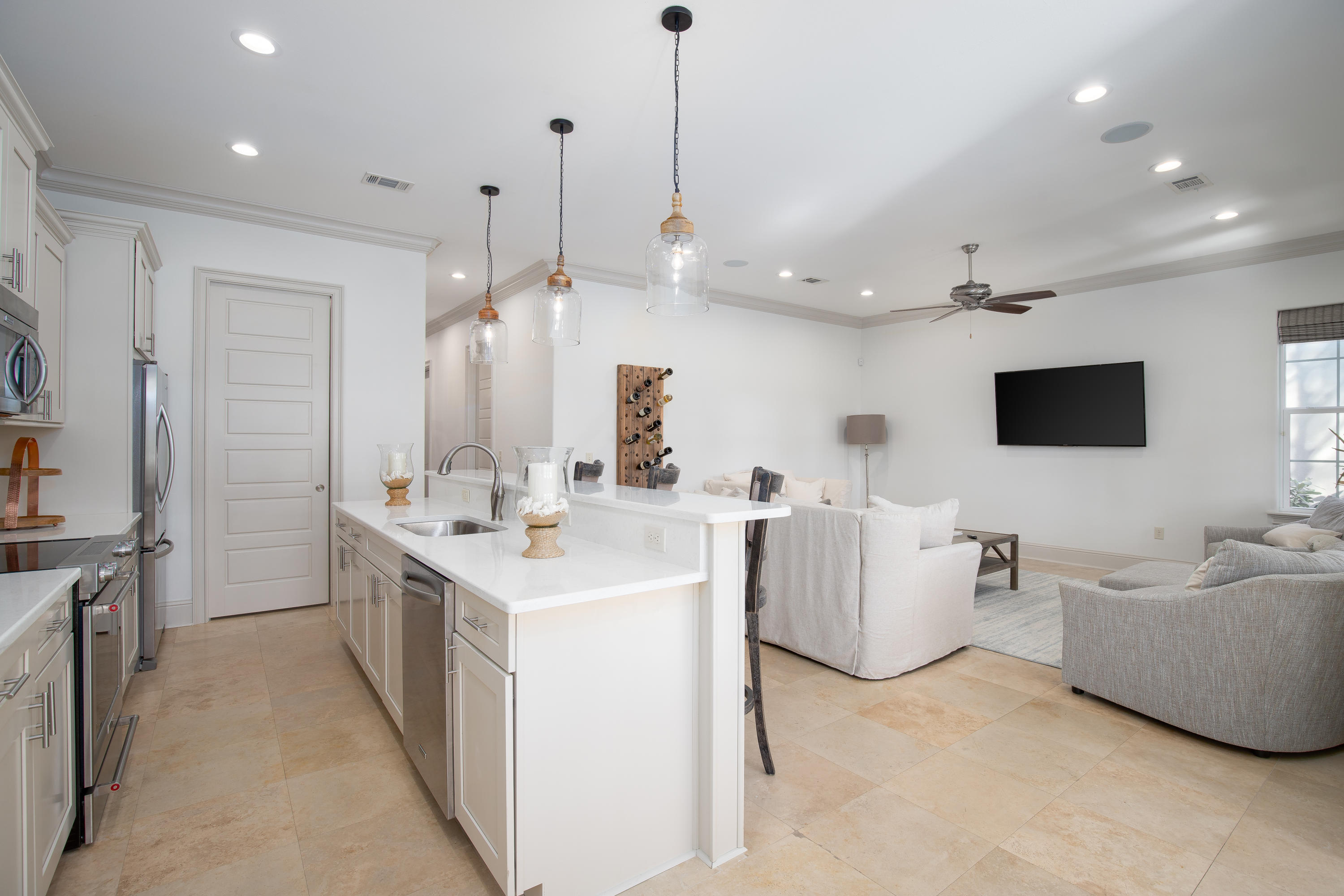 VILLA LAGO - Residential