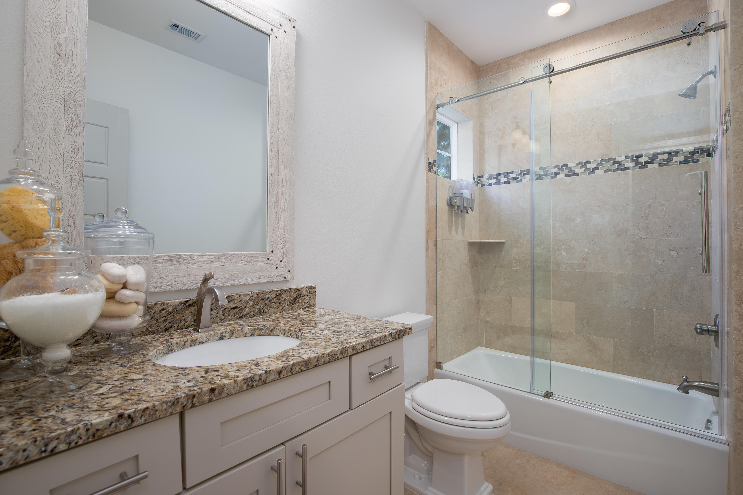 VILLA LAGO - Residential