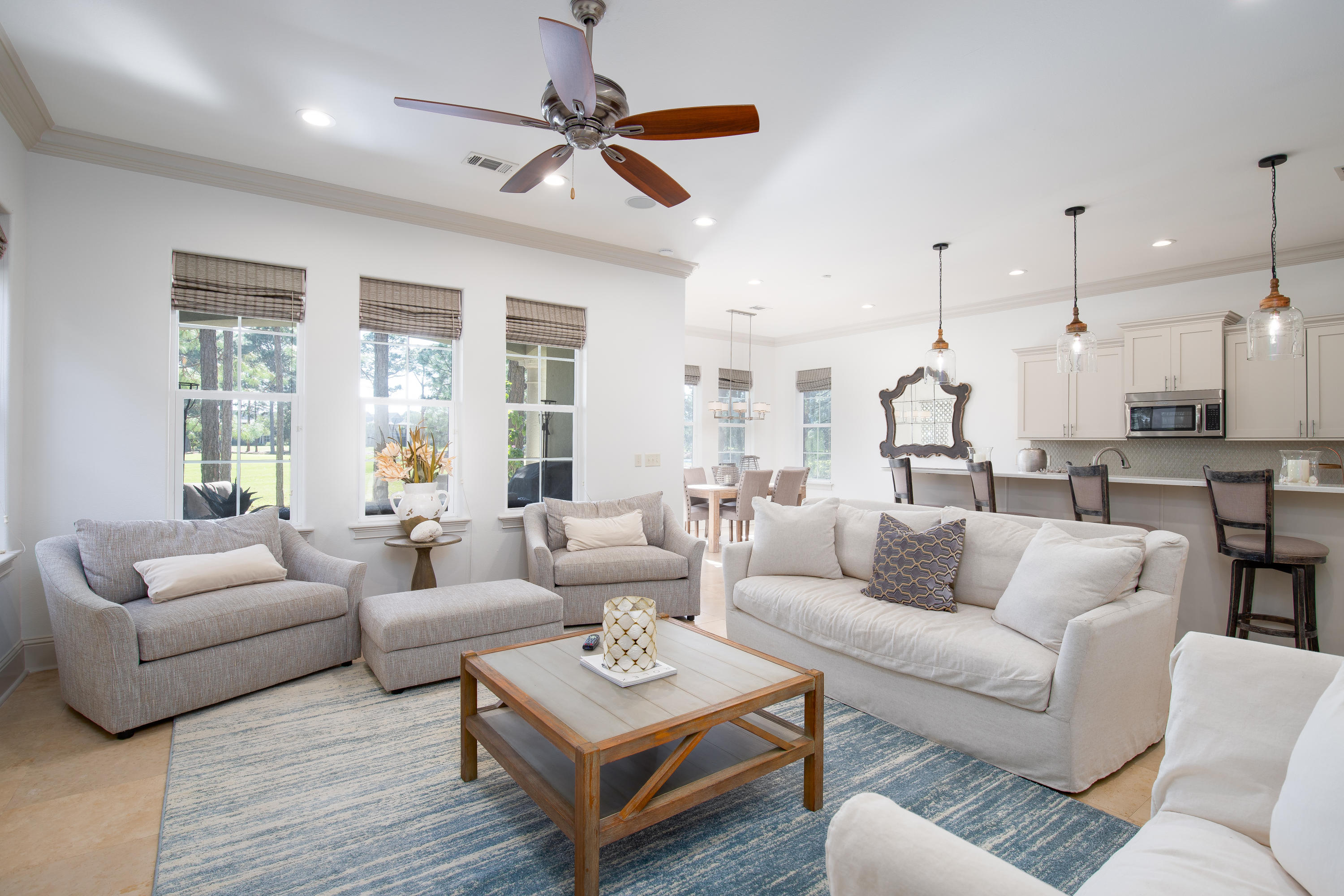 VILLA LAGO - Residential