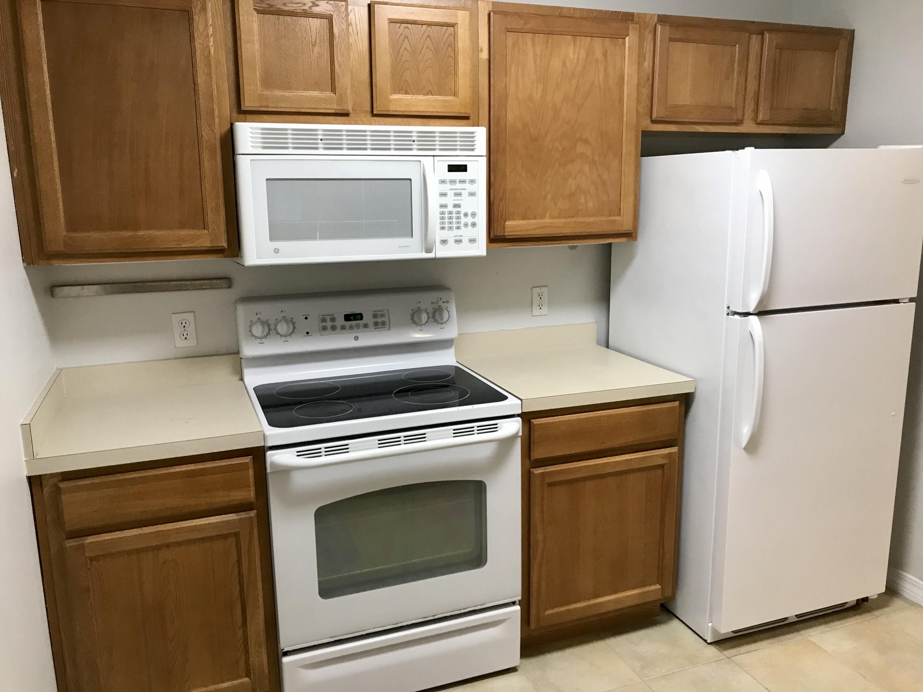 Houston Manor - Residential