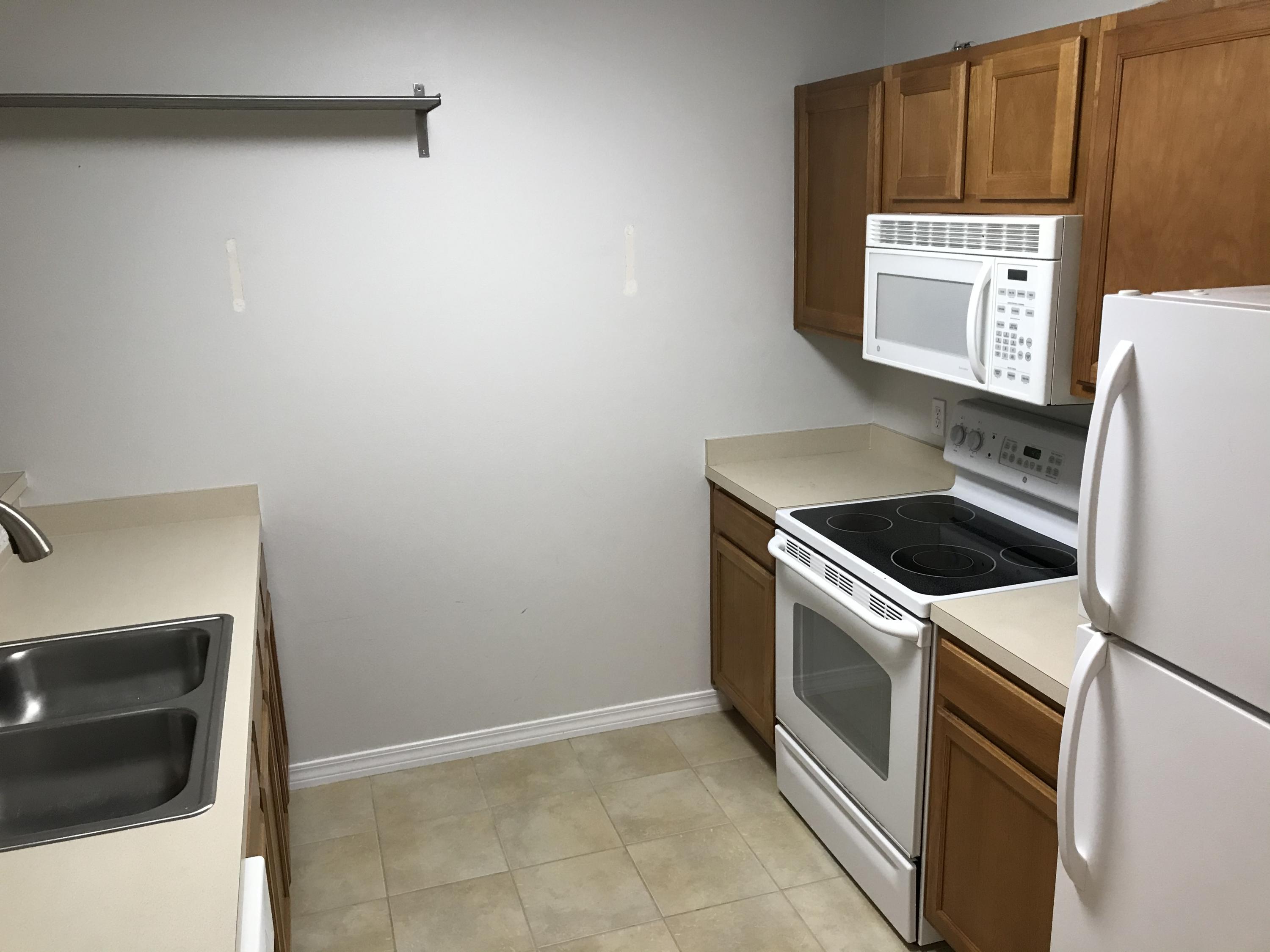 Houston Manor - Residential