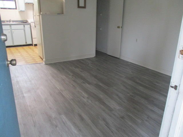 EDGEWATER - Residential Lease