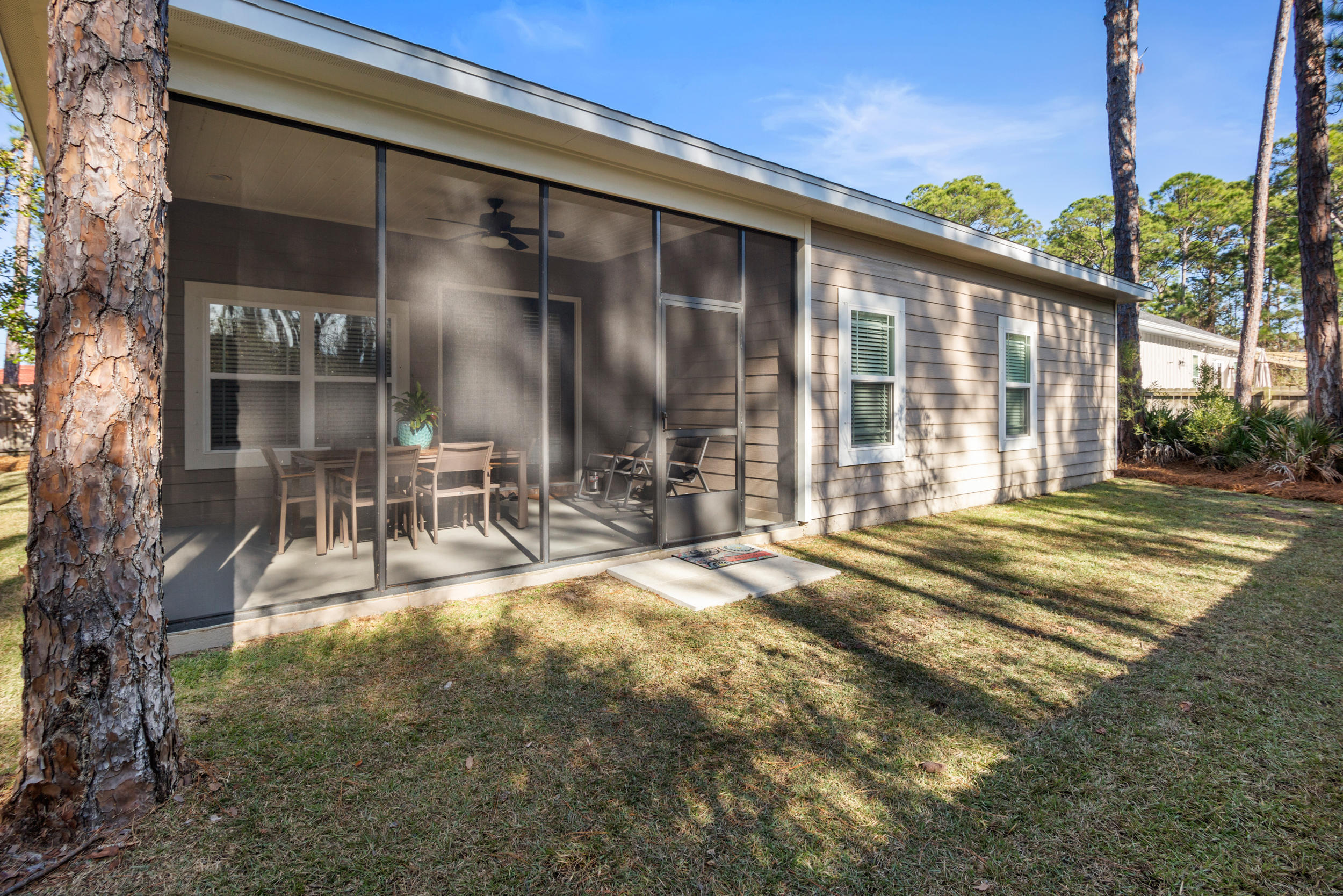 HOLIDAY SHORES ESTATES - Residential