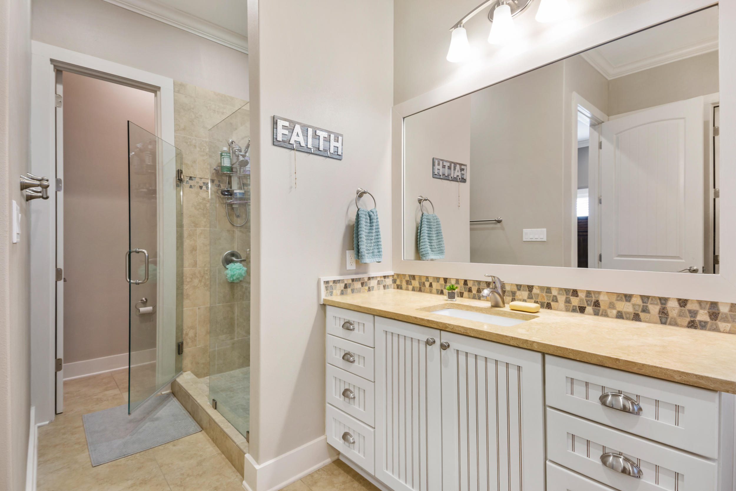 HOLIDAY SHORES ESTATES - Residential