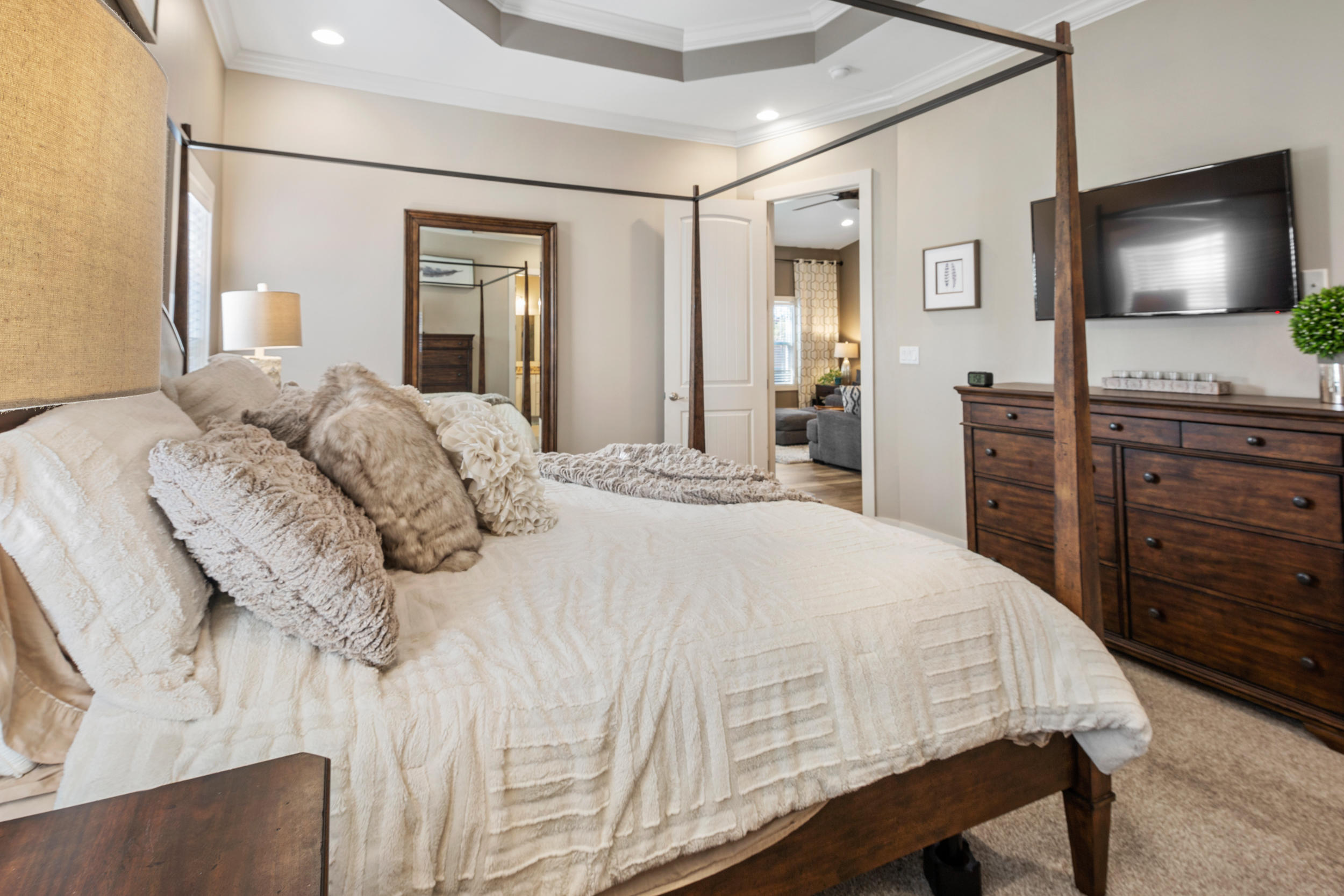 HOLIDAY SHORES ESTATES - Residential