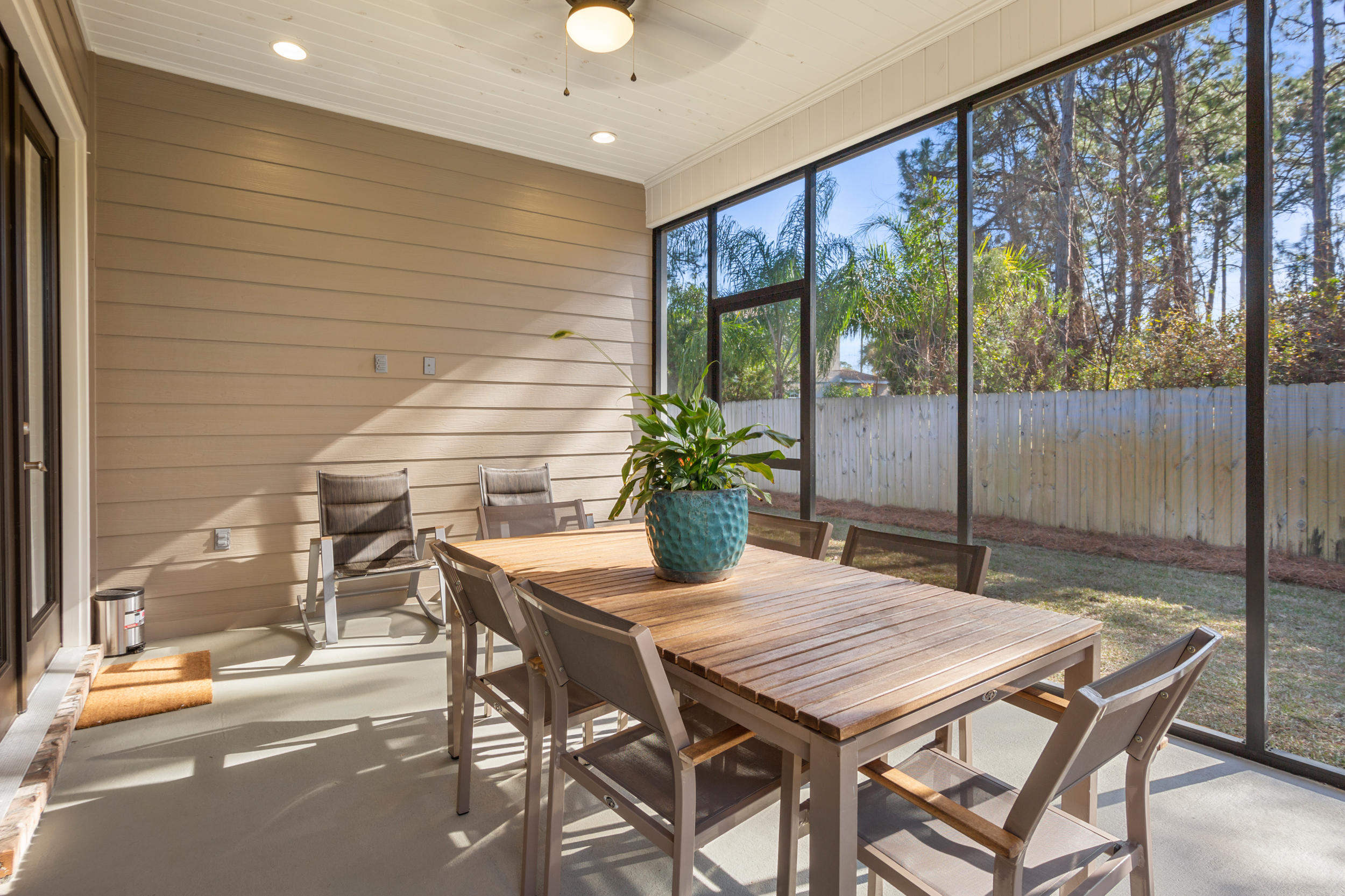 HOLIDAY SHORES ESTATES - Residential