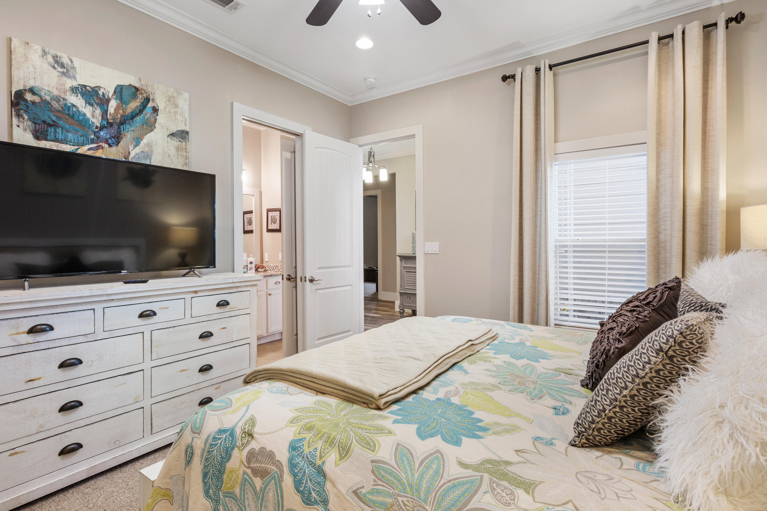 HOLIDAY SHORES ESTATES - Residential