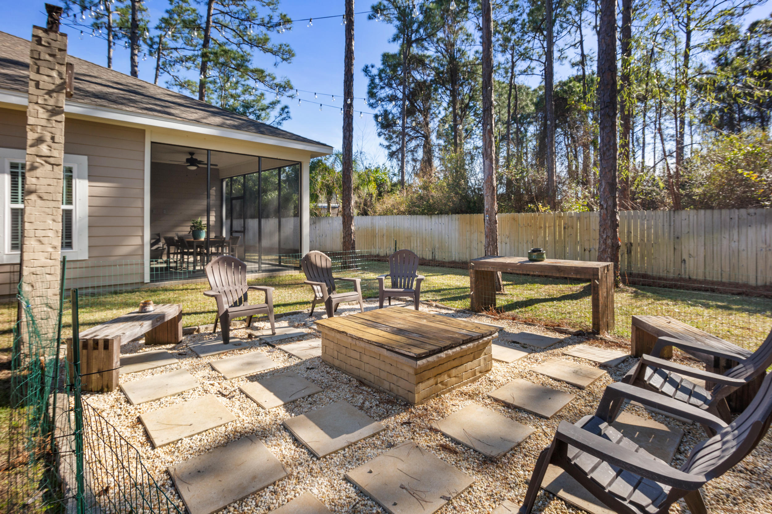 HOLIDAY SHORES ESTATES - Residential