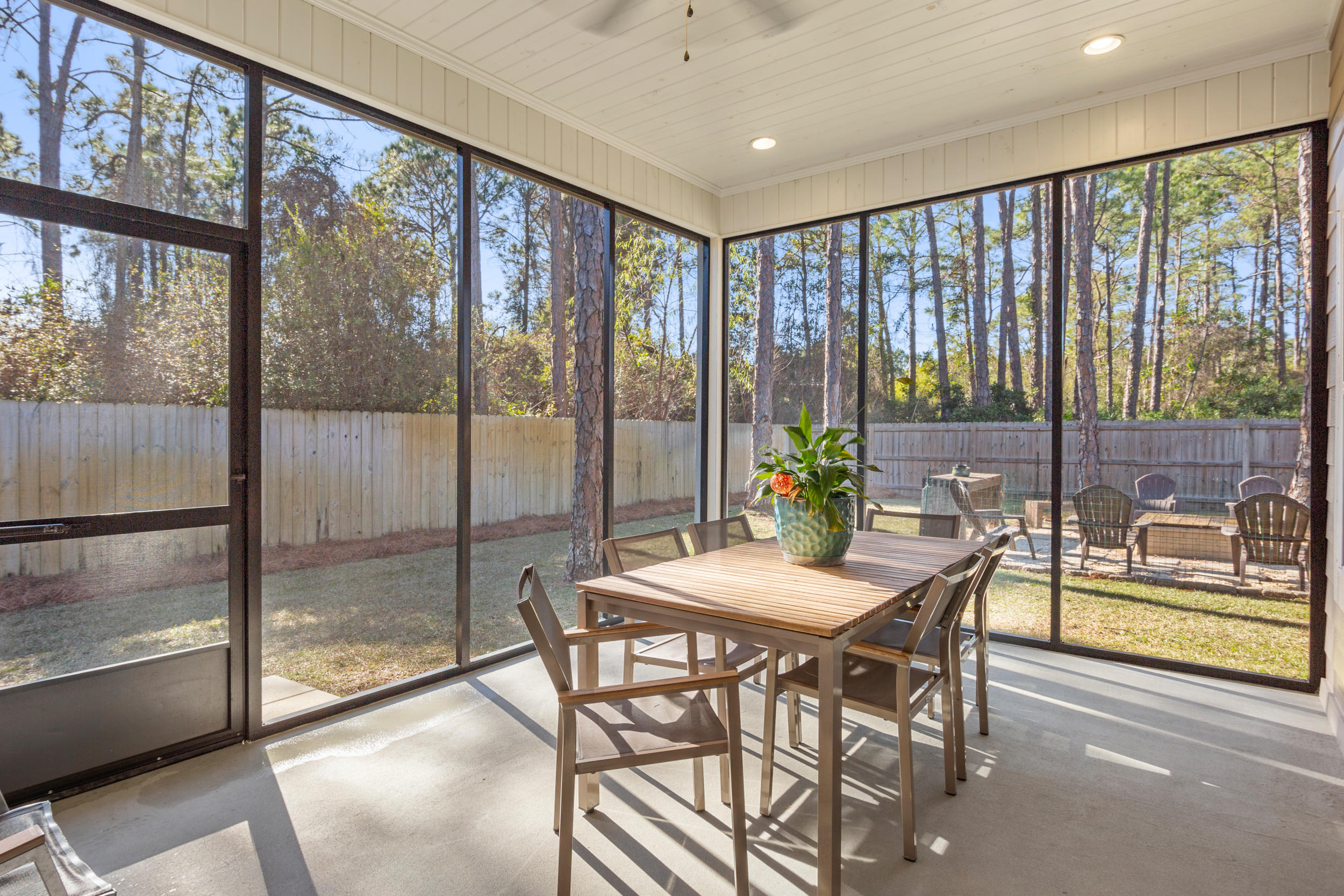 HOLIDAY SHORES ESTATES - Residential