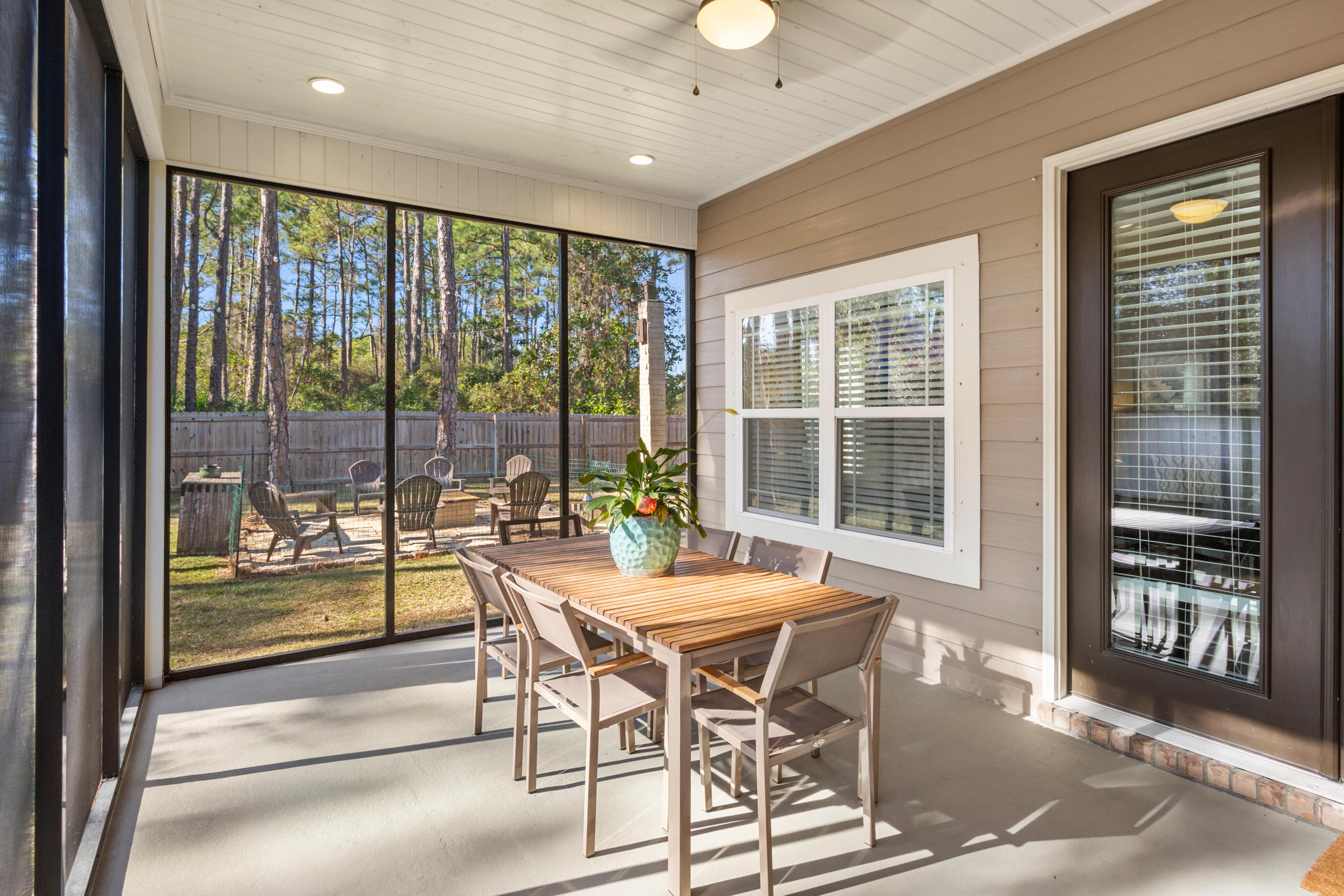 HOLIDAY SHORES ESTATES - Residential