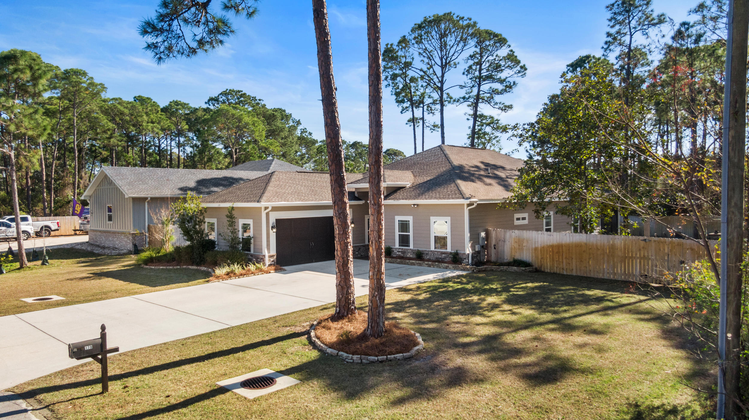 HOLIDAY SHORES ESTATES - Residential