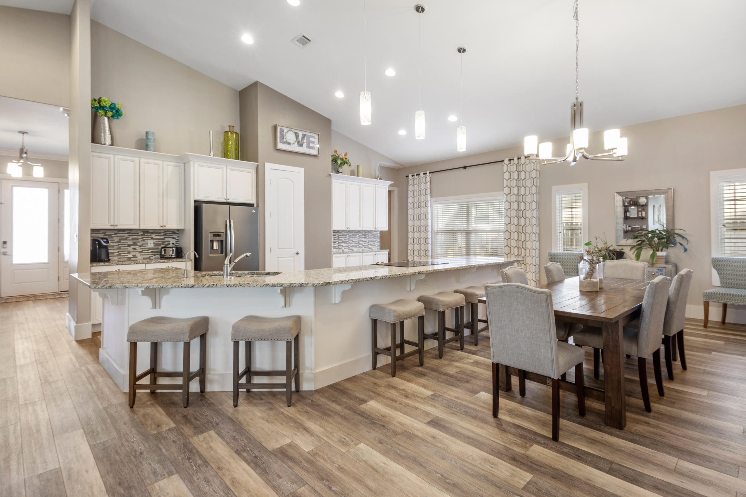 HOLIDAY SHORES ESTATES - Residential