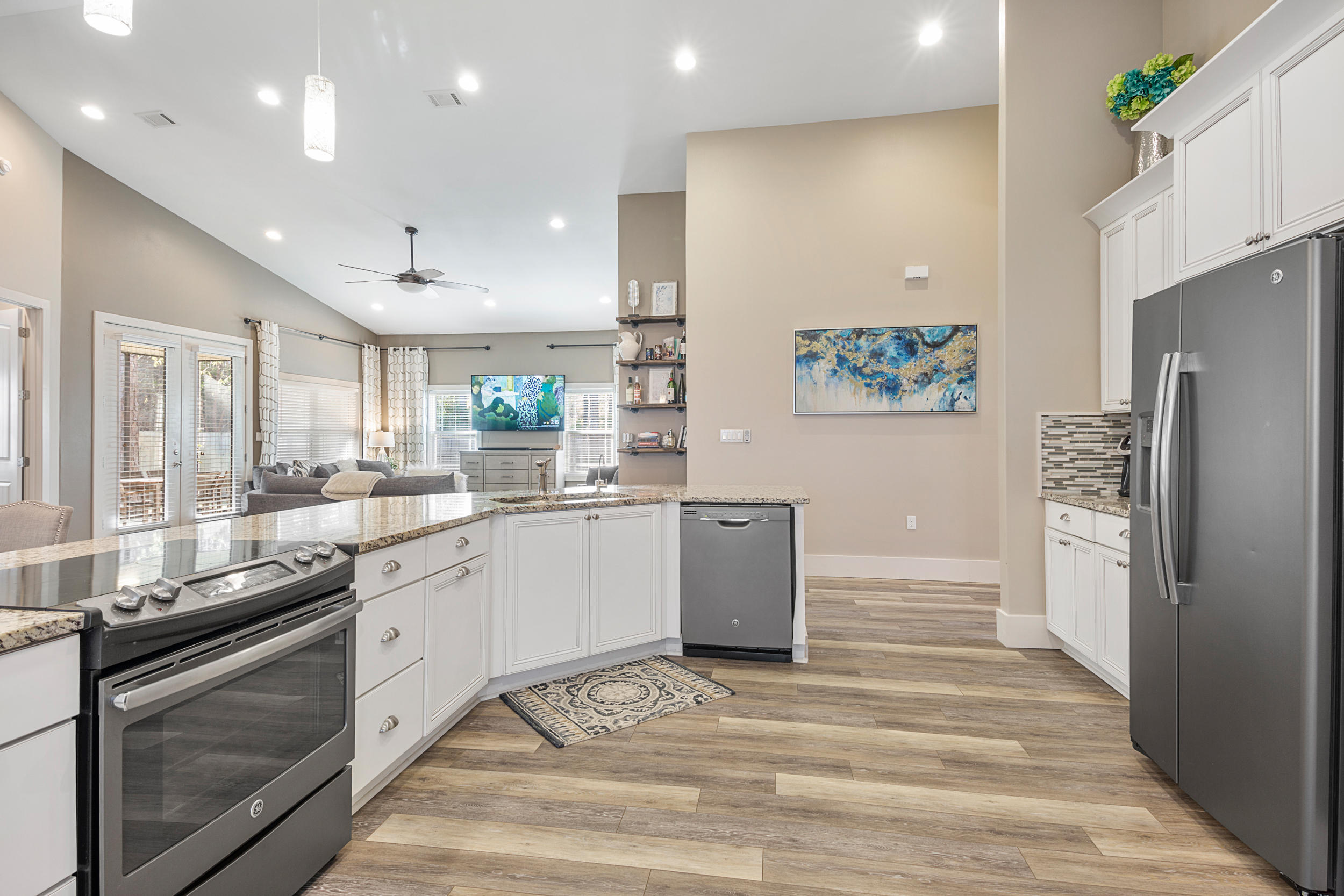 HOLIDAY SHORES ESTATES - Residential