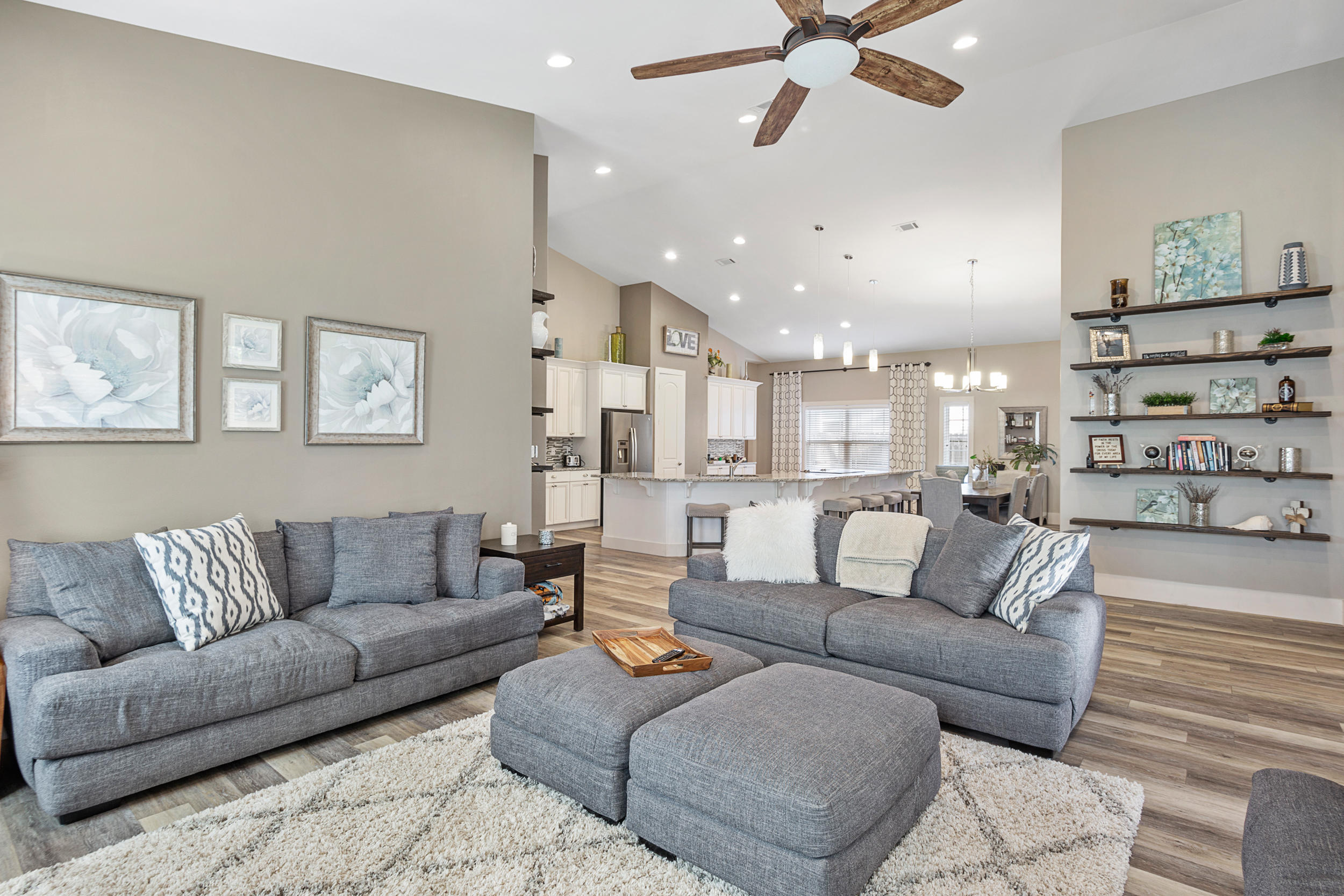 HOLIDAY SHORES ESTATES - Residential