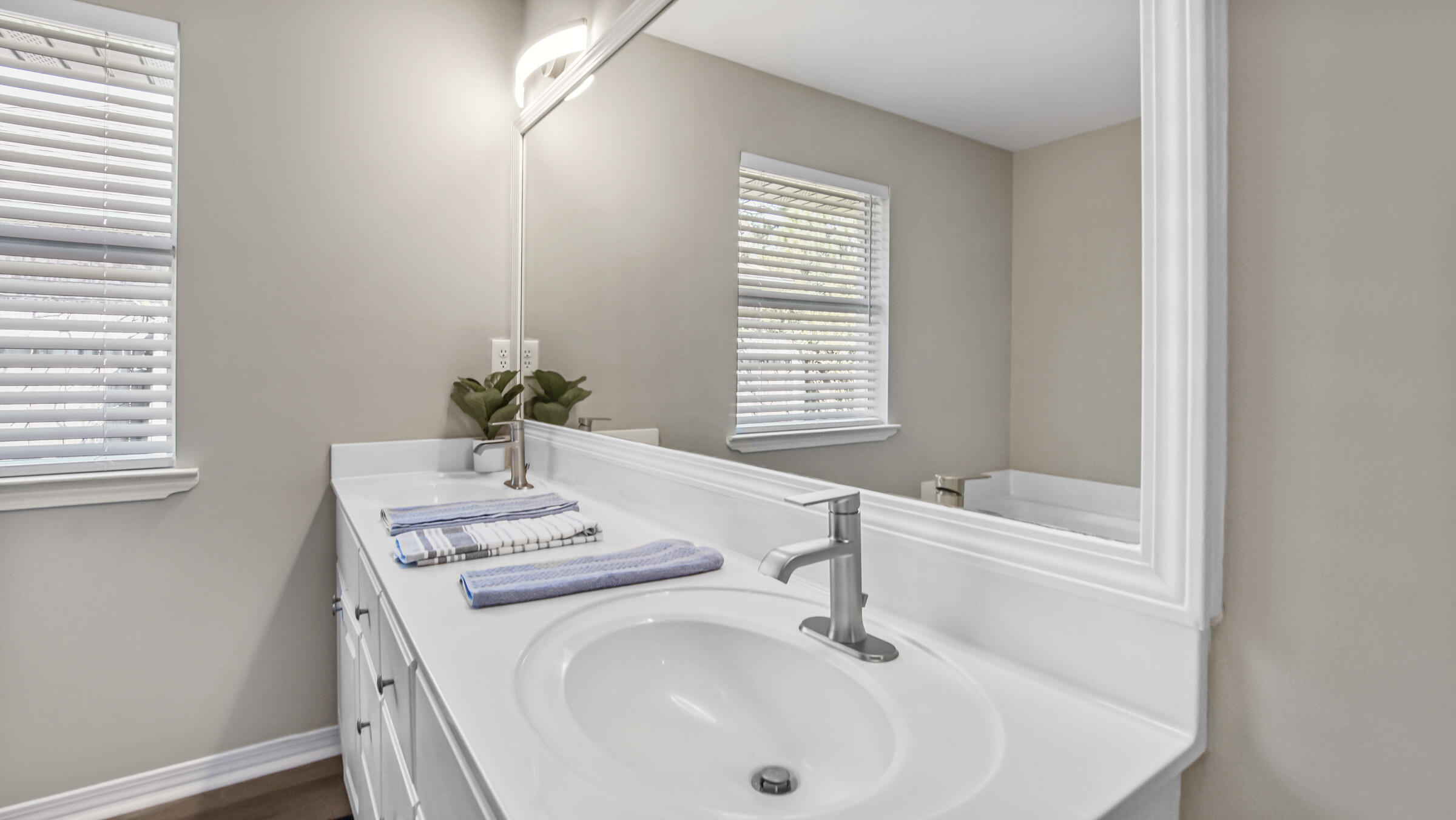 DOROTHY BOWEN ESTATES - Residential