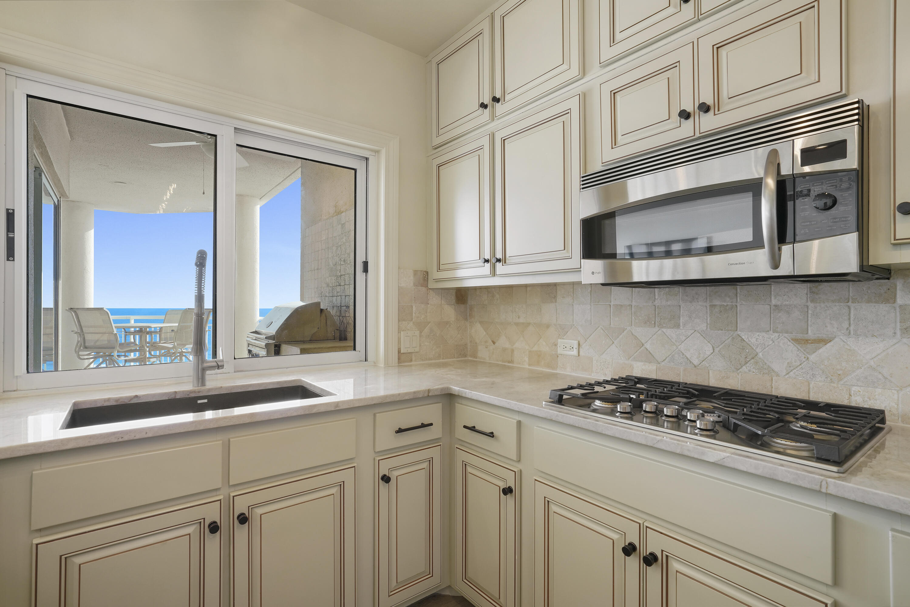 HIDDEN DUNES GRAND VILLAS - Residential