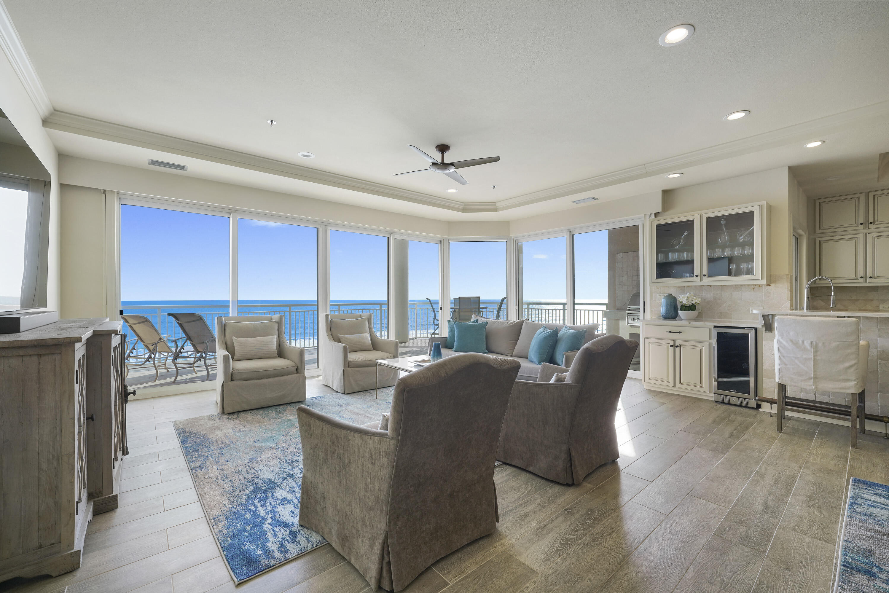 HIDDEN DUNES GRAND VILLAS - Residential