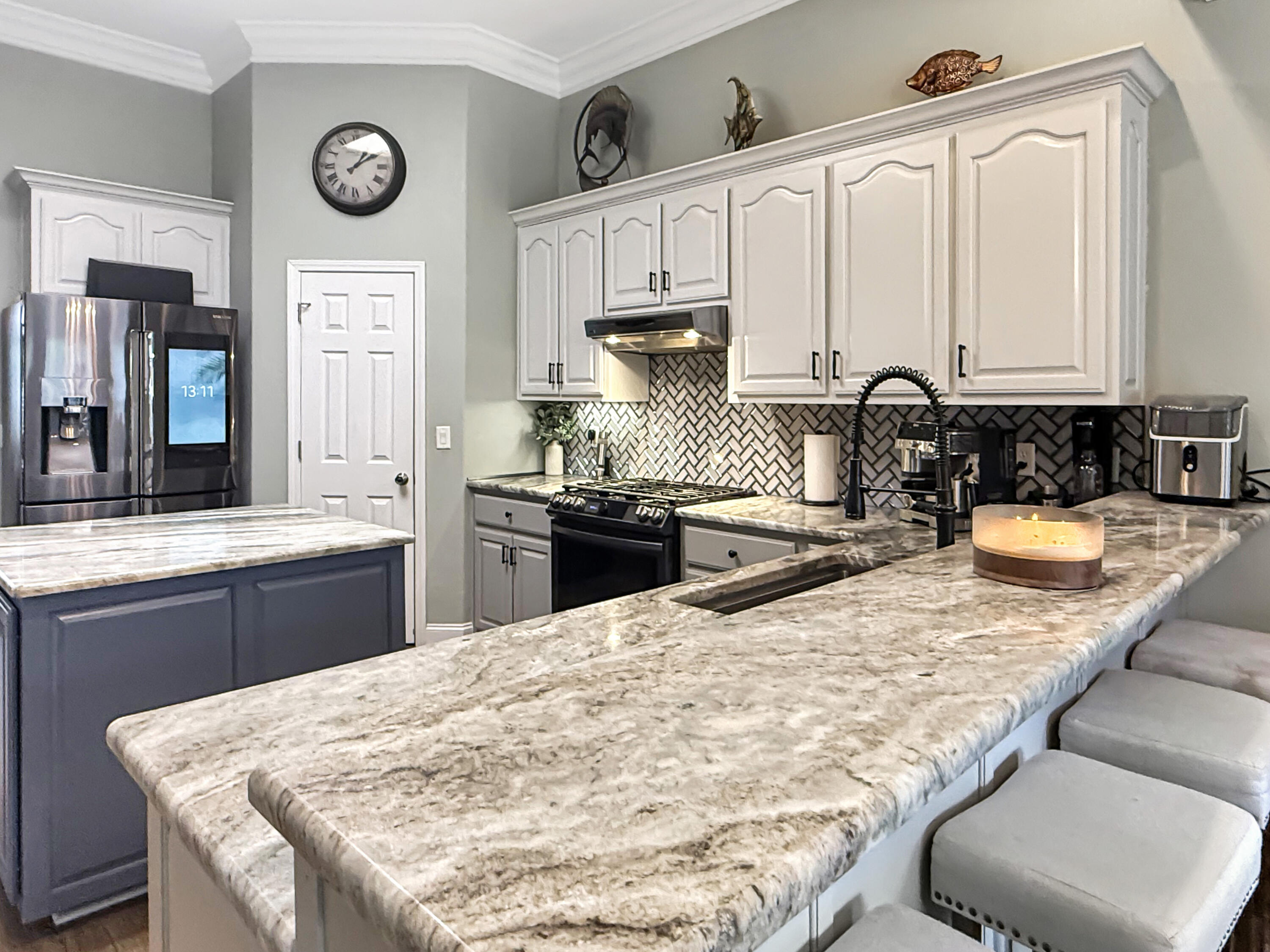 BAYSHORE PLACE PH 5 - Residential