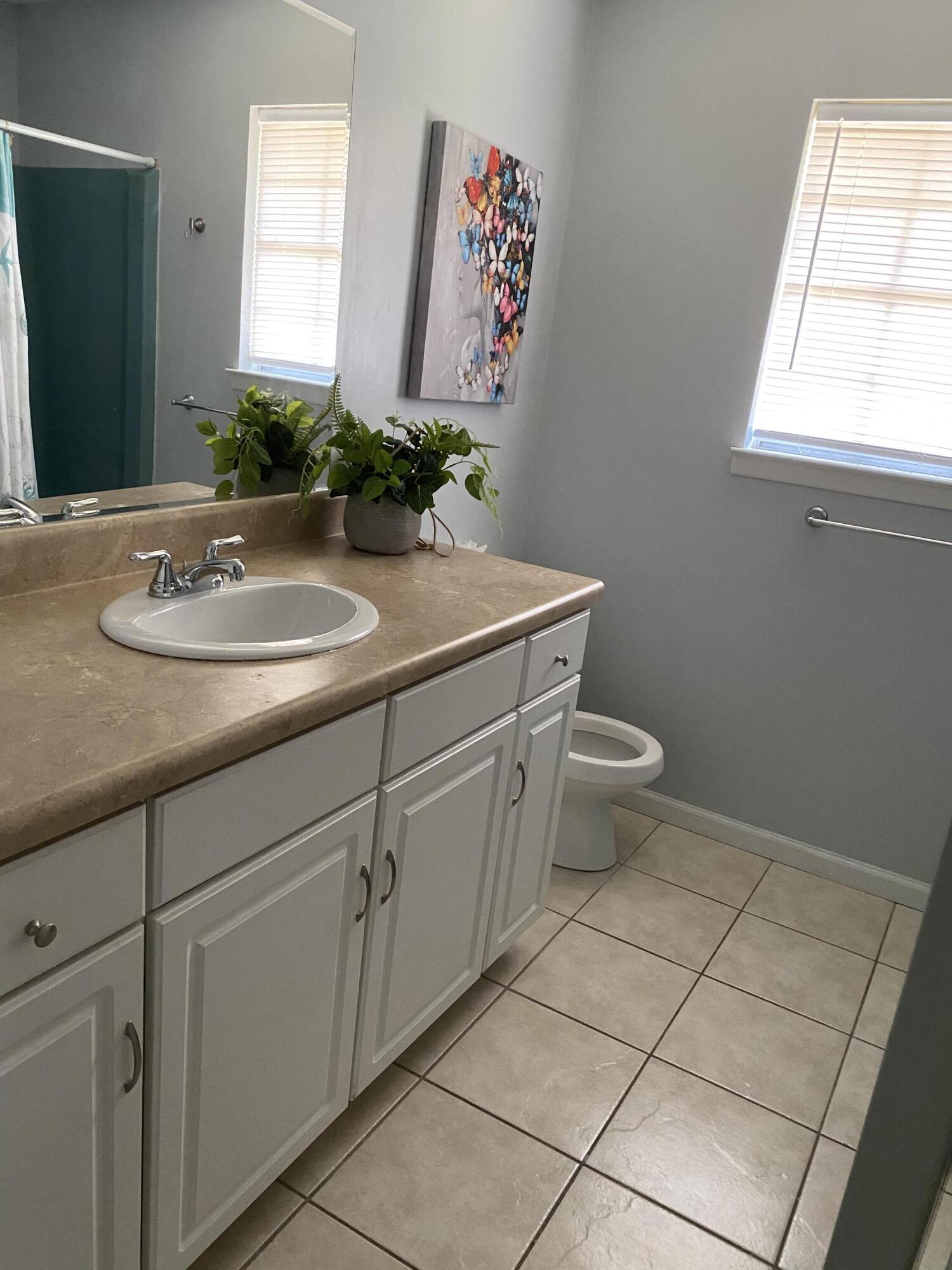 EDGEWATER VILLAGE - Residential Lease