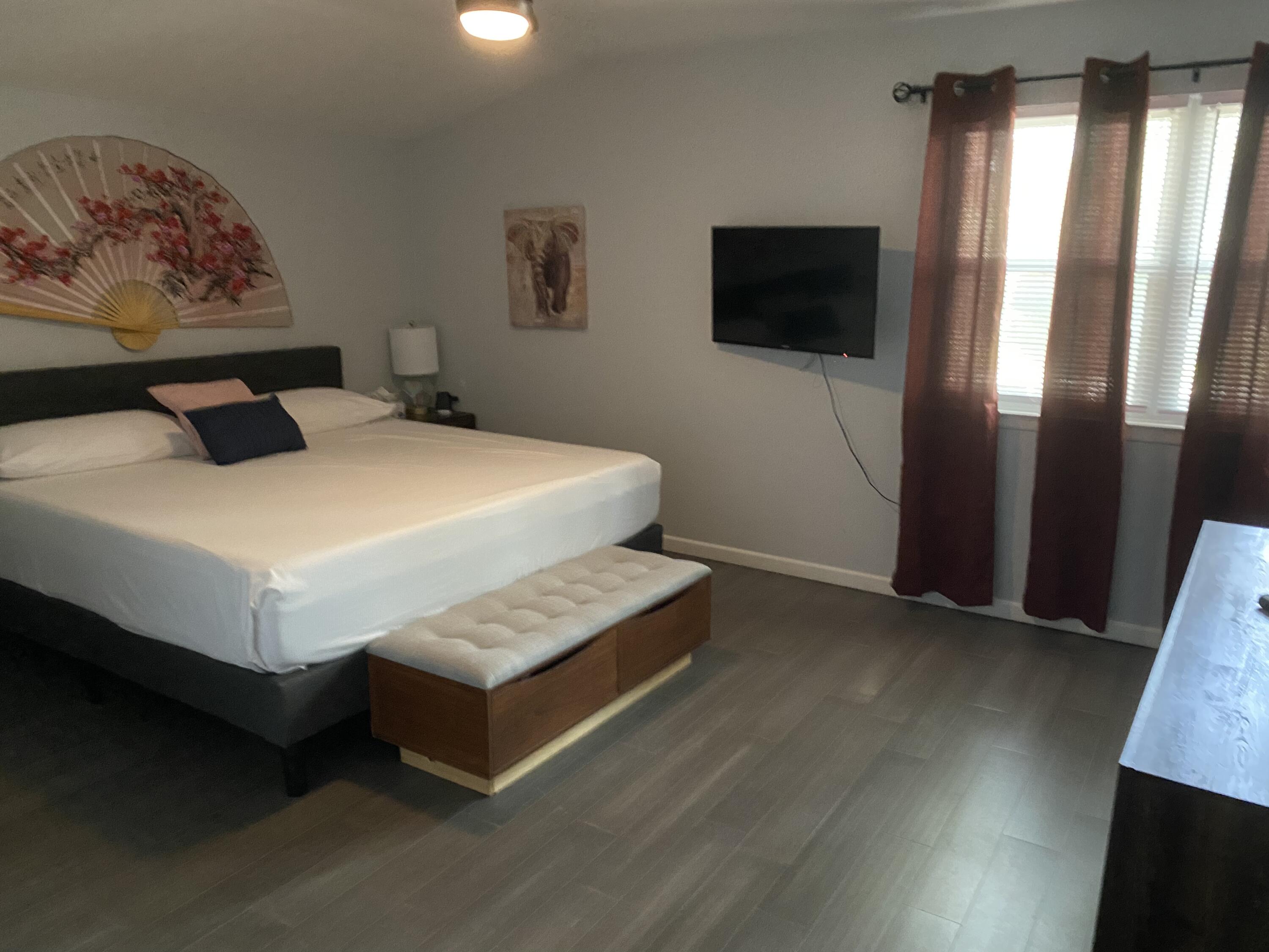 EDGEWATER VILLAGE - Residential Lease