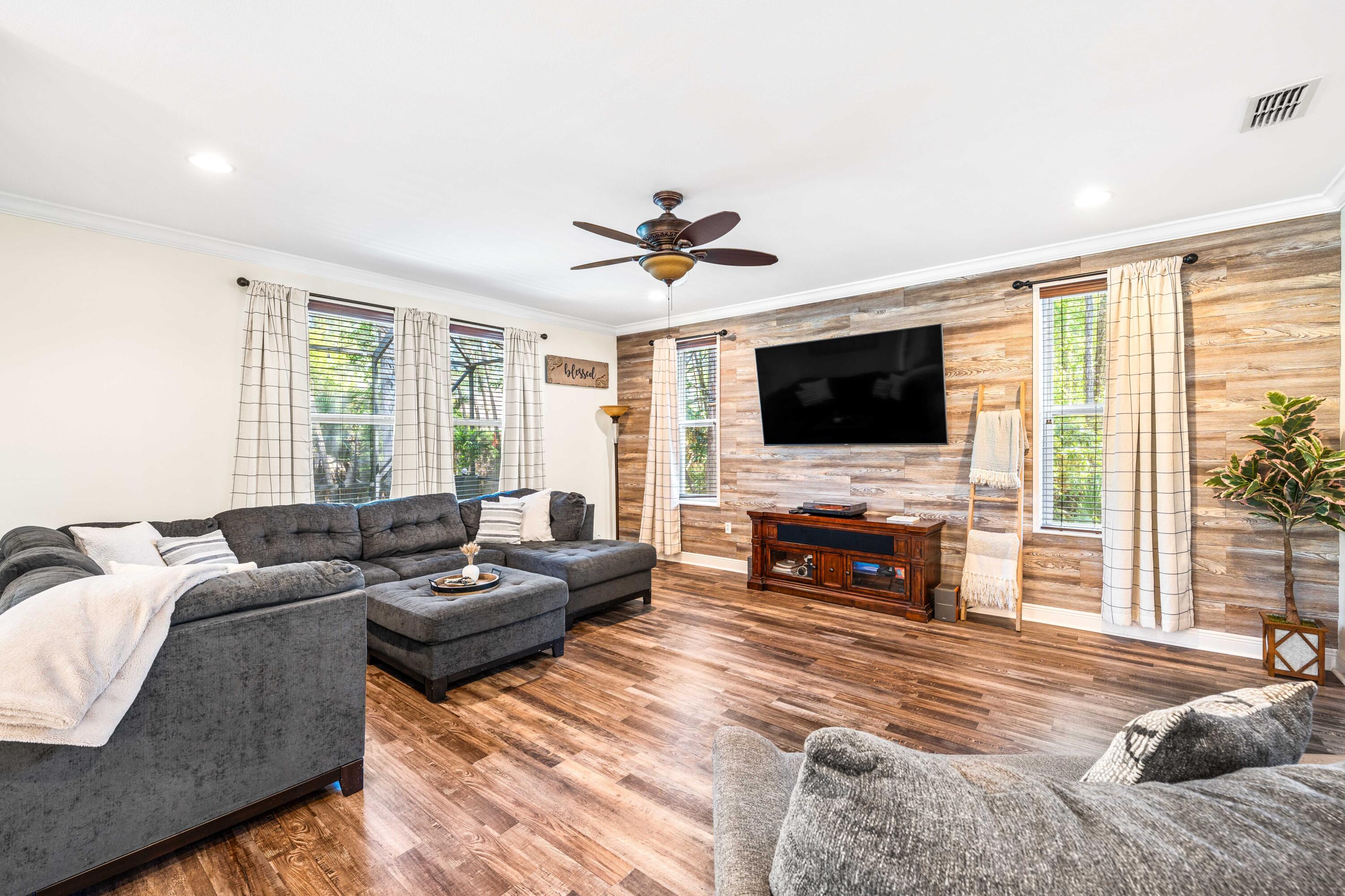 Baywalk Landing - Residential