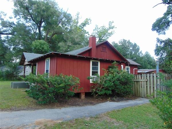 TOWN OF DEFUNIAK SPRINGS - Residential